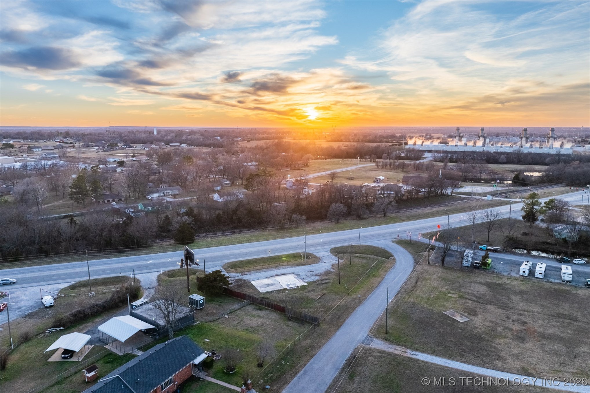 25901 E 51 Highway Property Photo 10