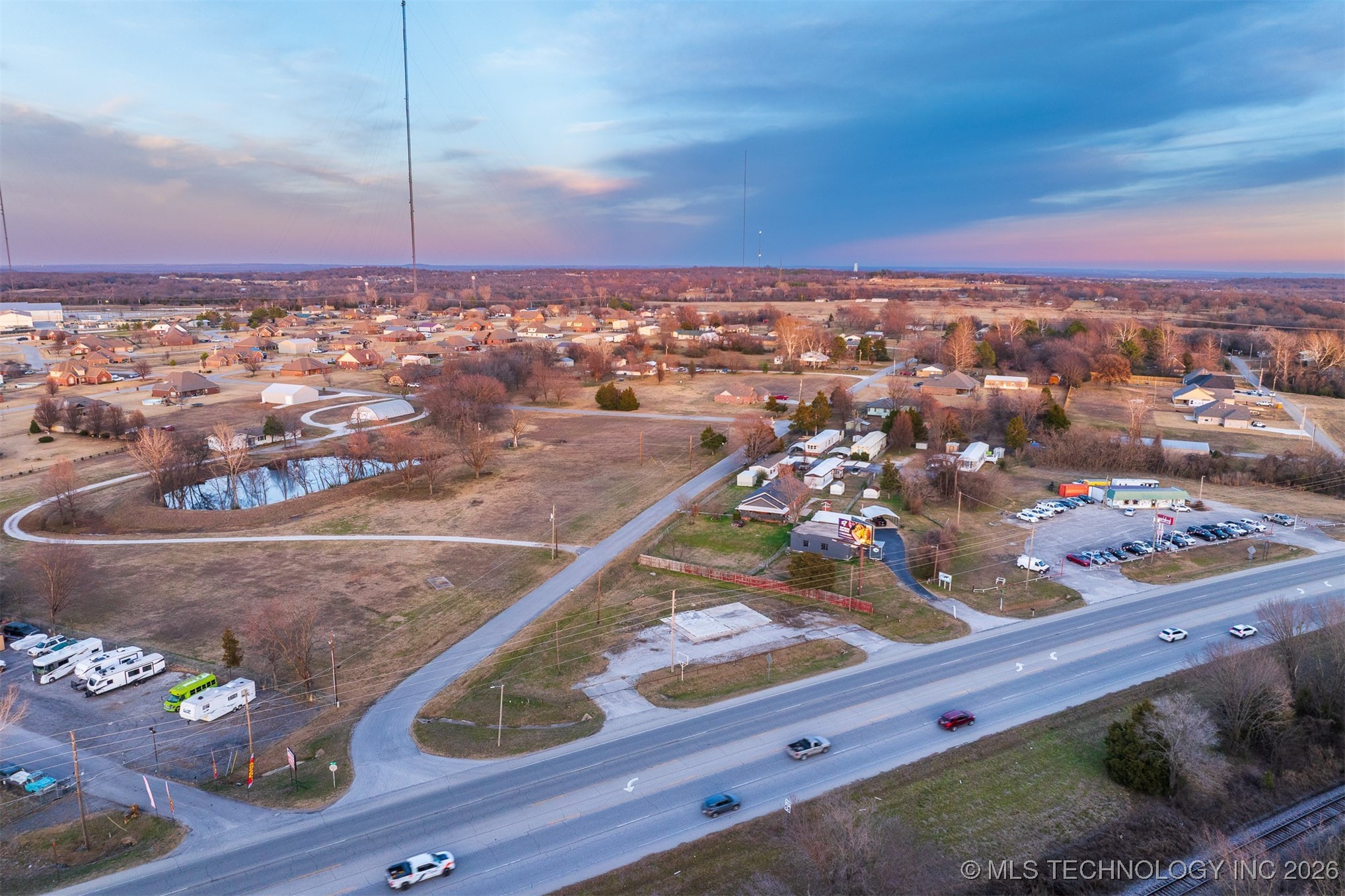 25901 E 51 Highway Property Photo 13