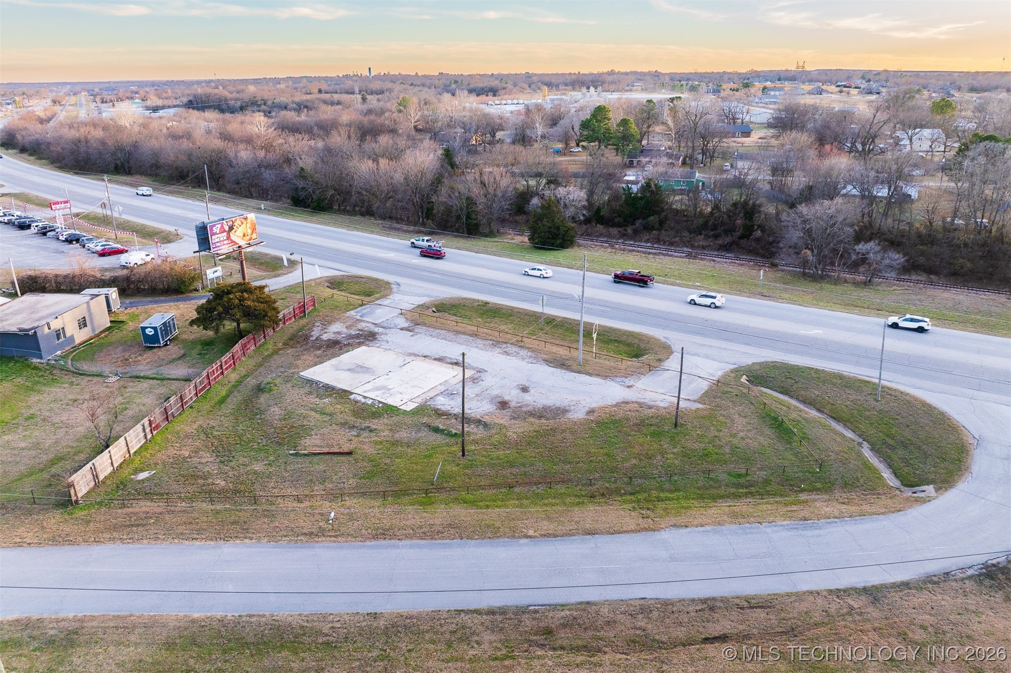 25901 E 51 Highway Property Photo 26