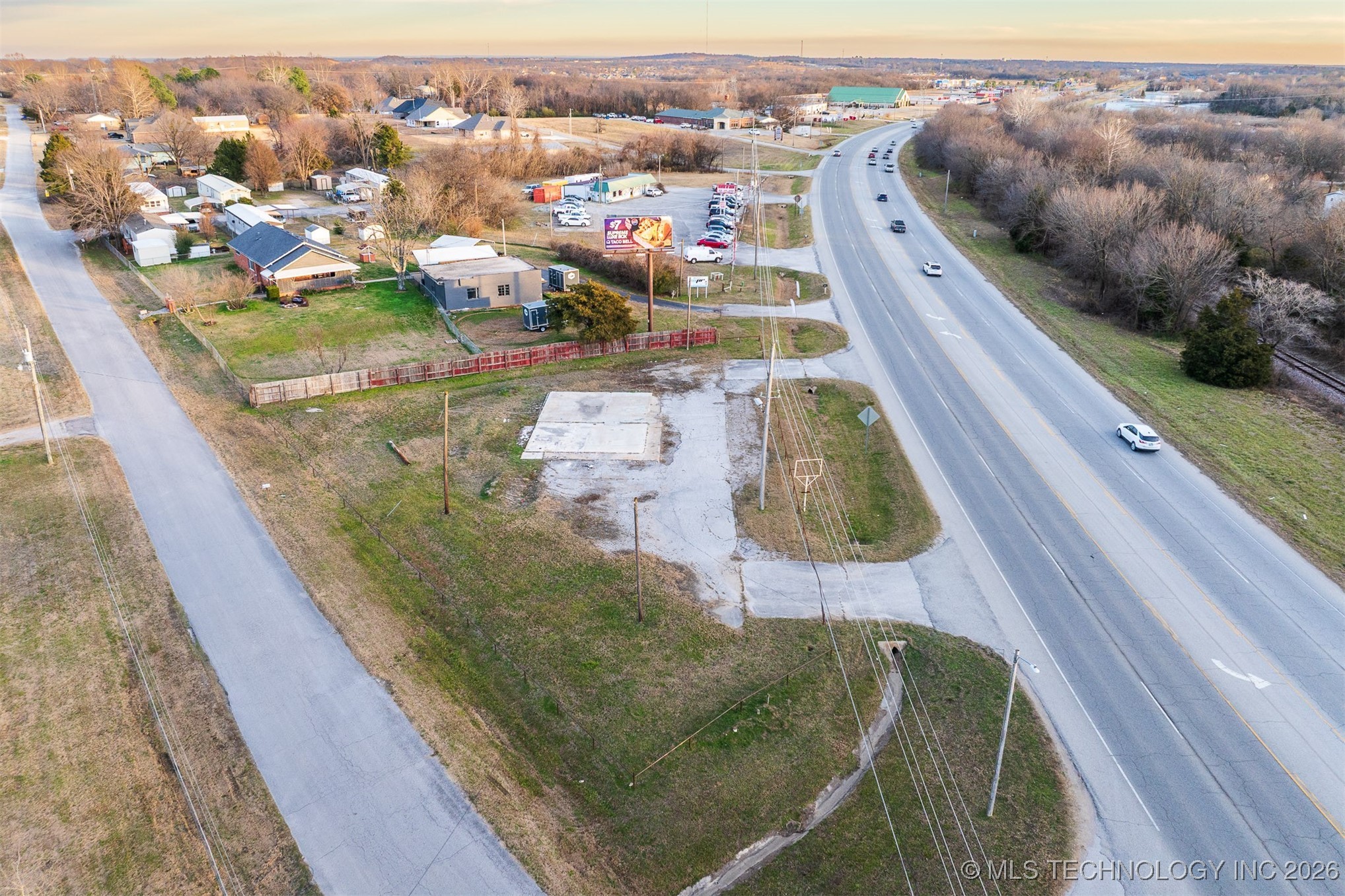 25901 E 51 Highway Property Photo 27