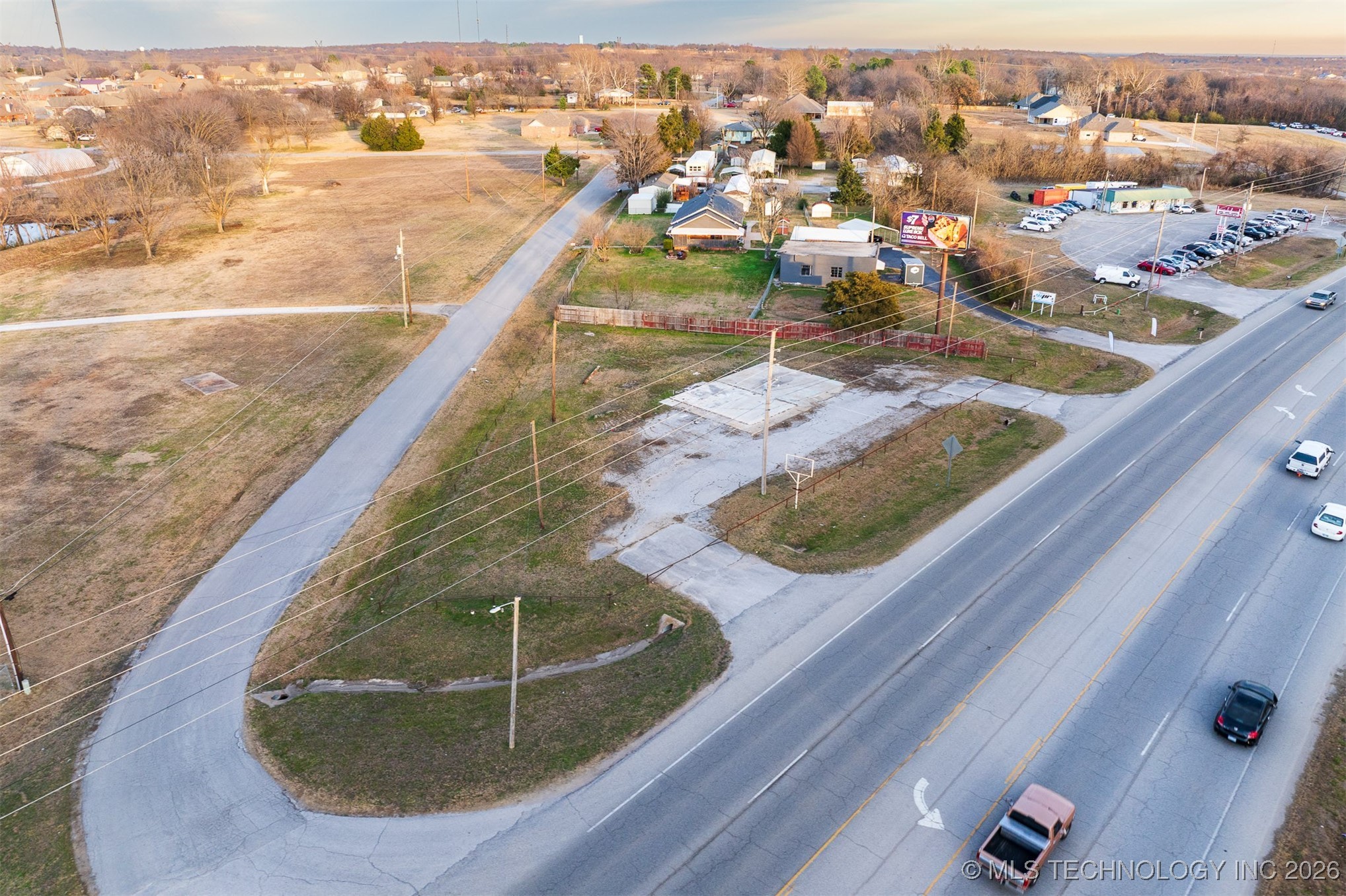 25901 E 51 Highway Property Photo 28