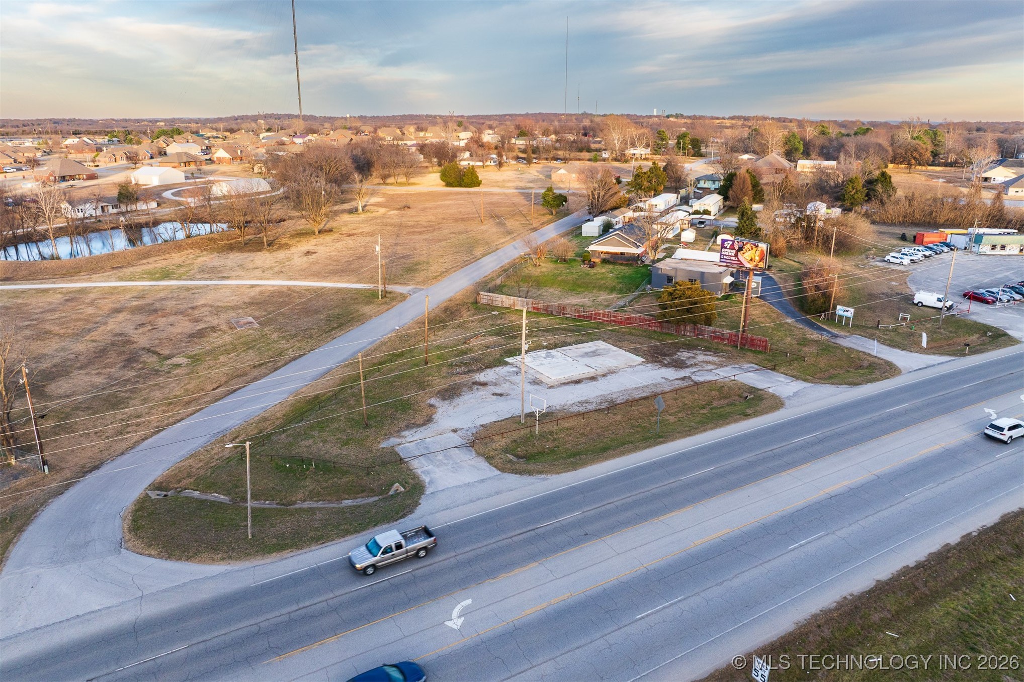 25901 E 51 Highway Property Photo 29