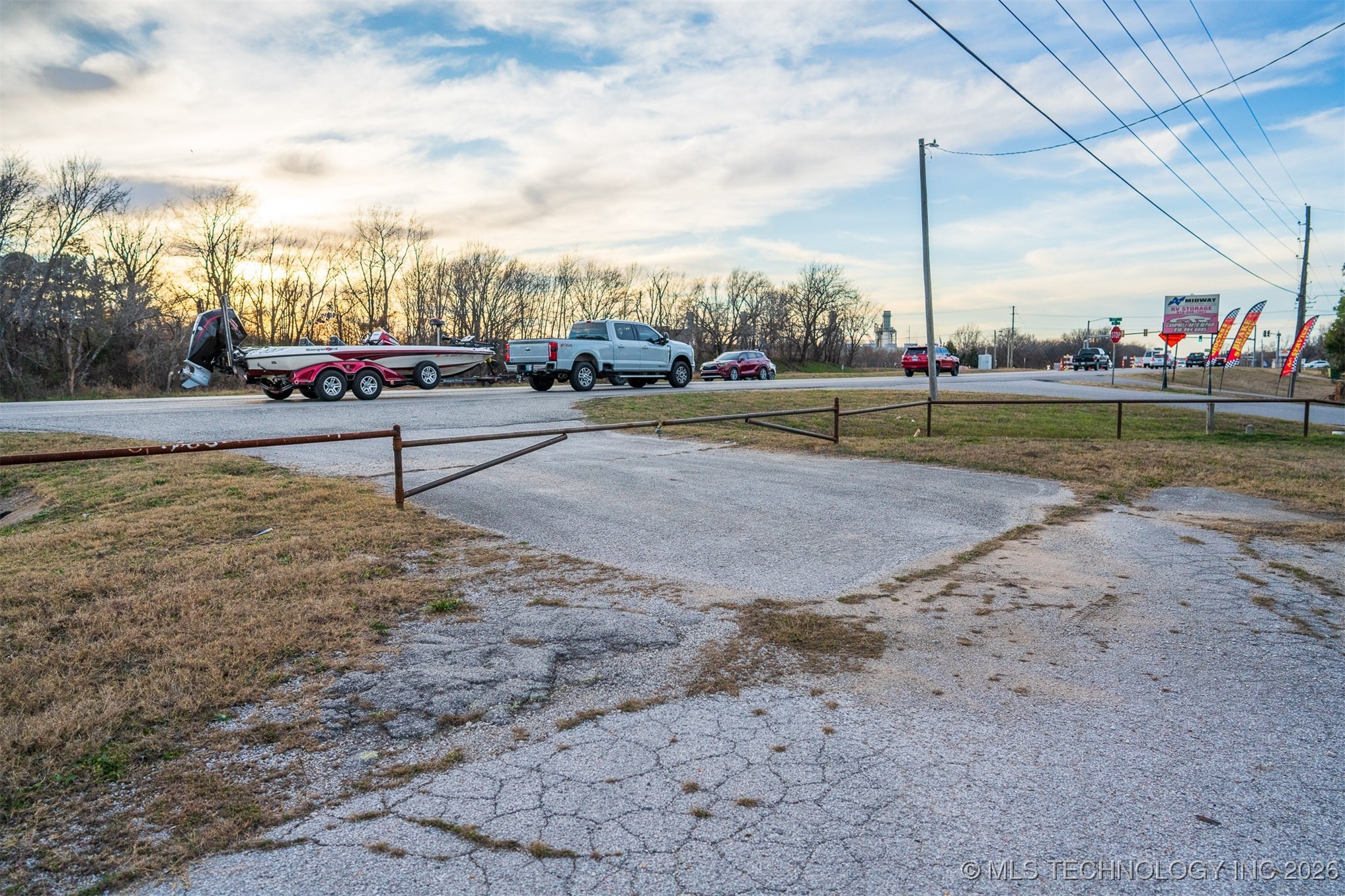 25901 E 51 Highway Property Photo 39