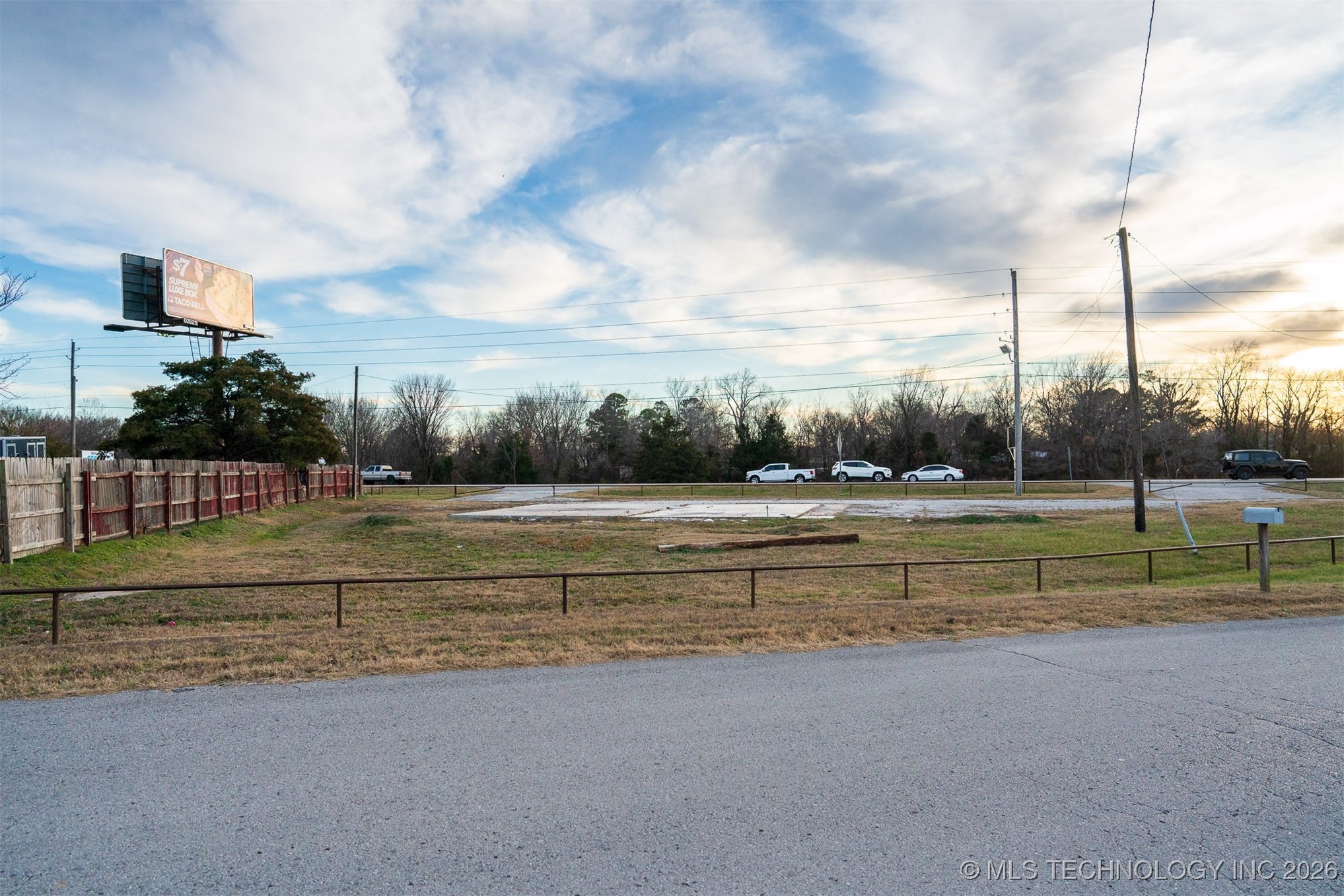 25901 E 51 Highway Property Photo 43