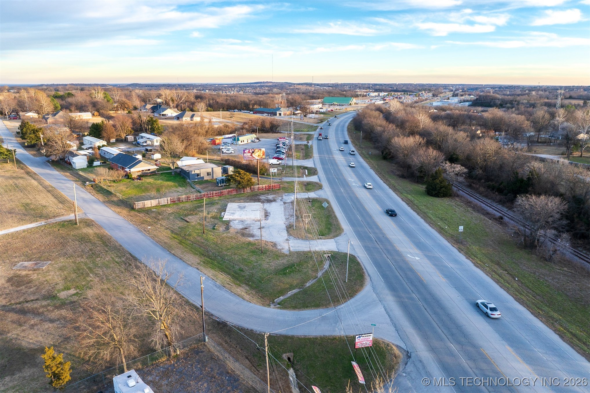 25901 E 51 Highway Property Photo 46