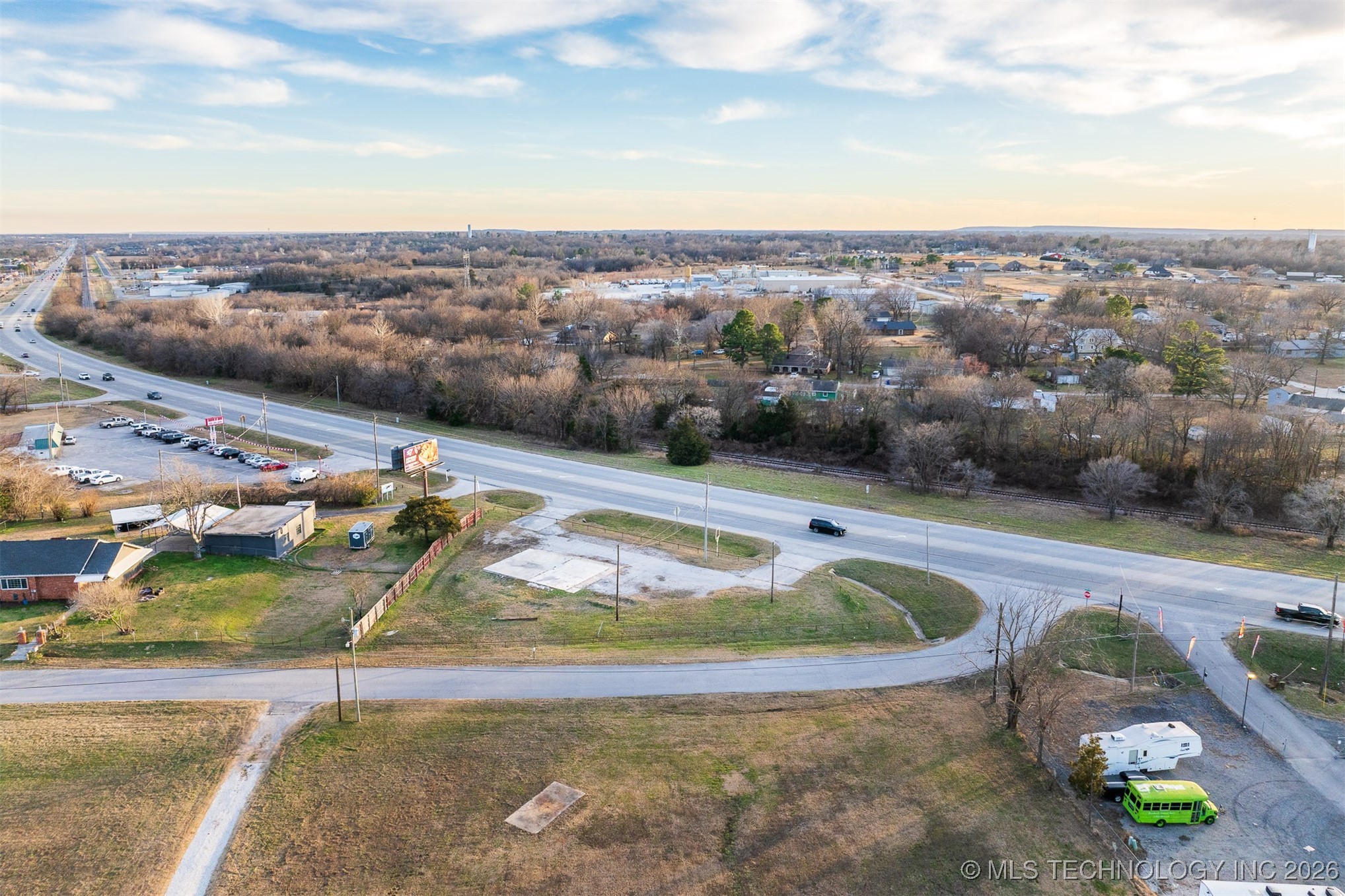 25901 E 51 Highway Property Photo 48