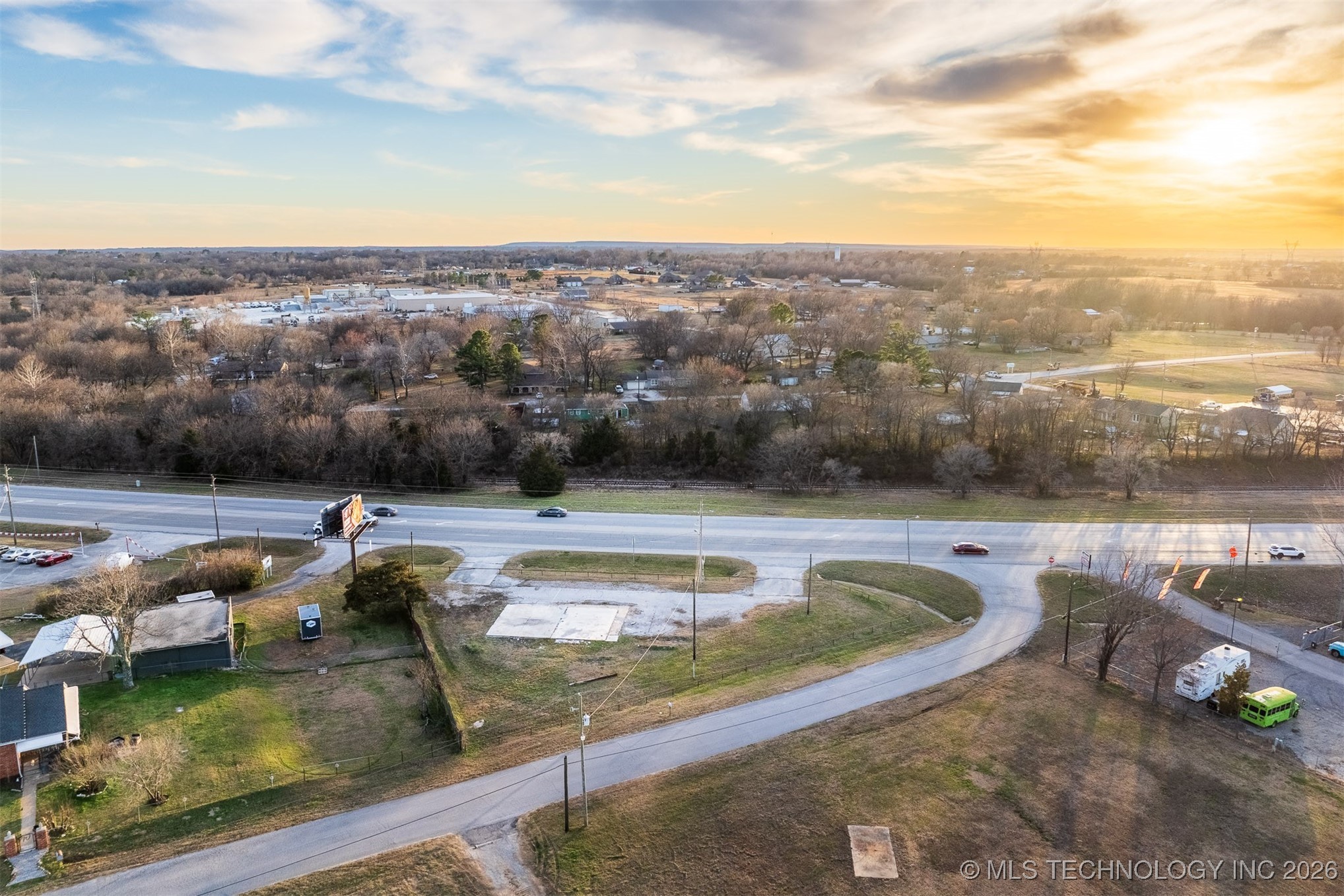 25901 E 51 Highway Property Photo 49