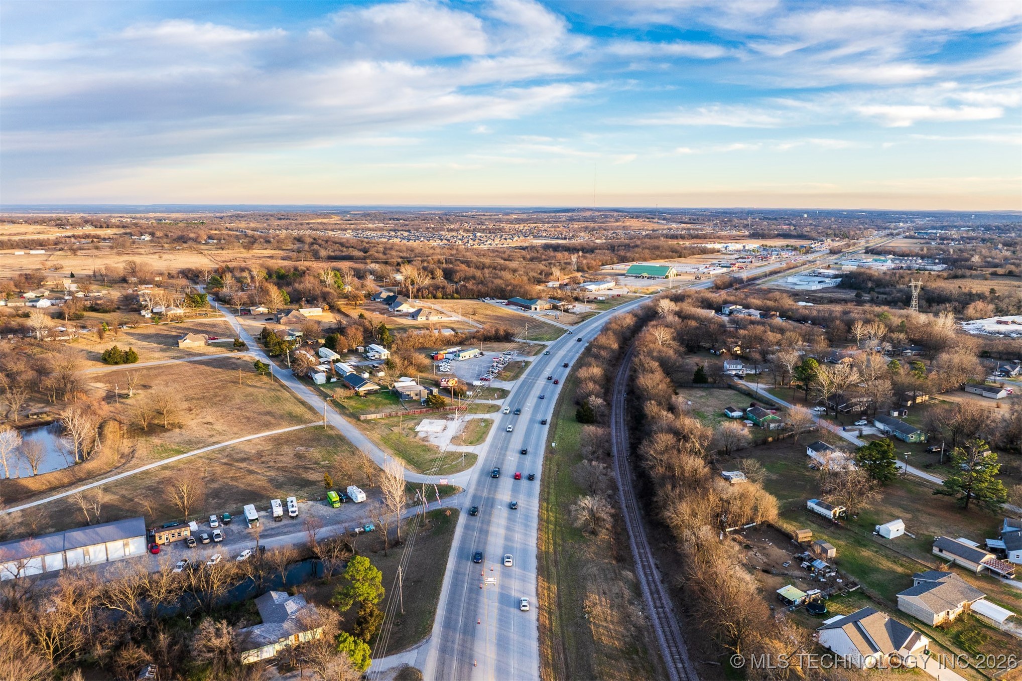 25901 E 51 Highway Property Photo 56