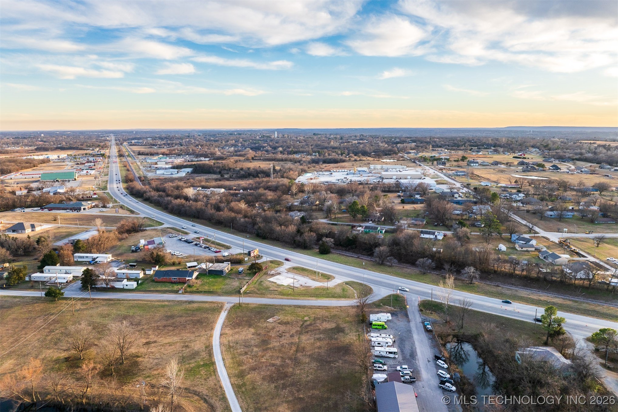 25901 E 51 Highway Property Photo 58