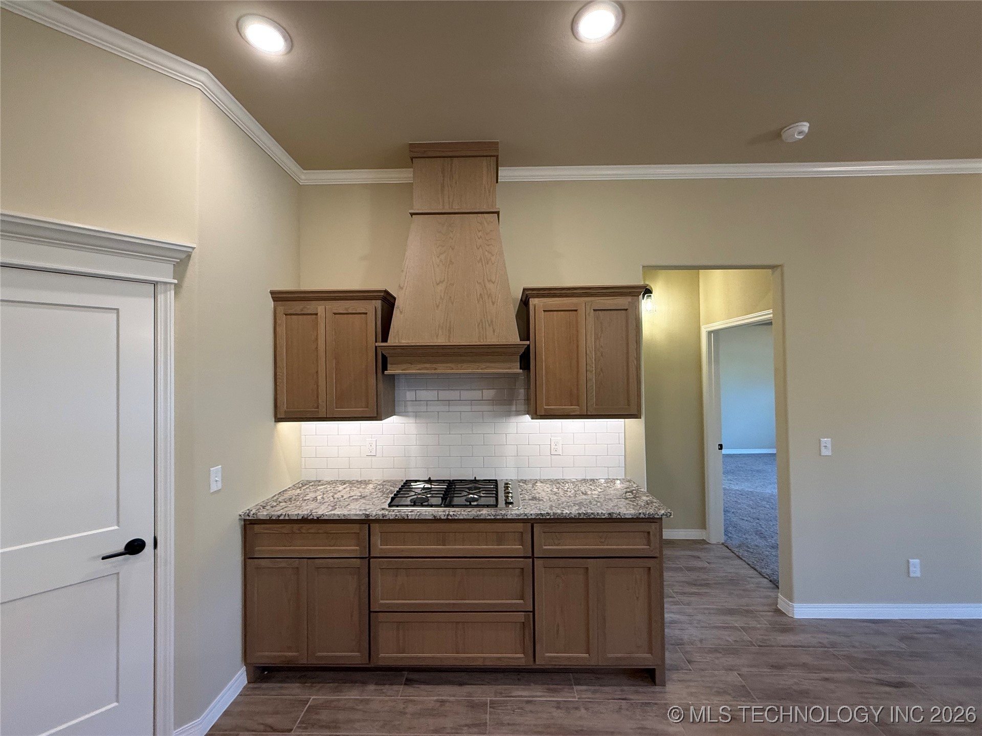 15971 Munson Court Property Photo 9