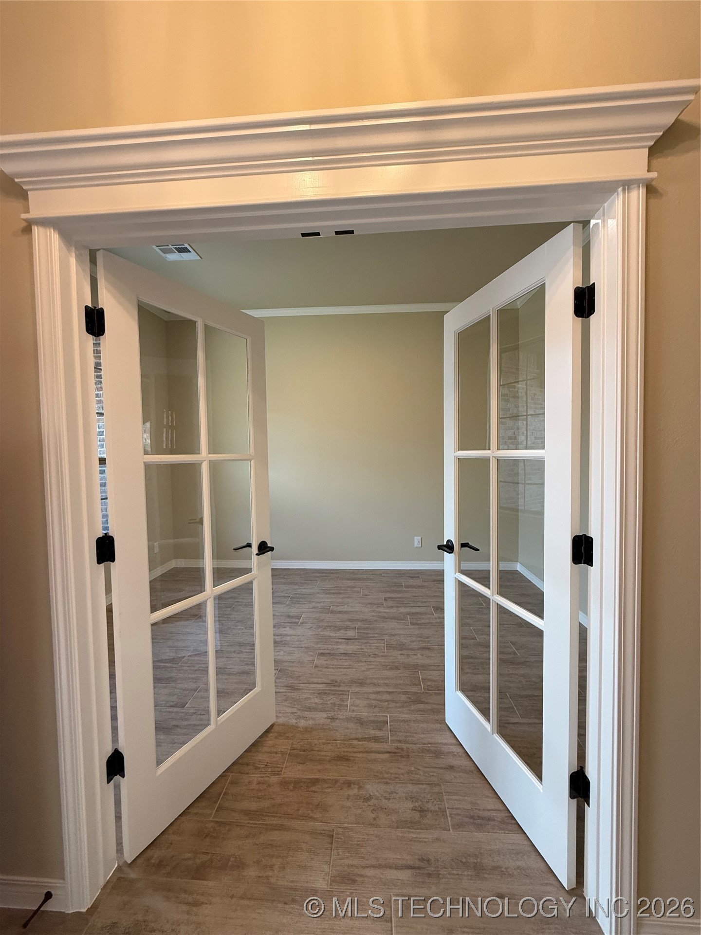 15971 Munson Court Property Photo 12