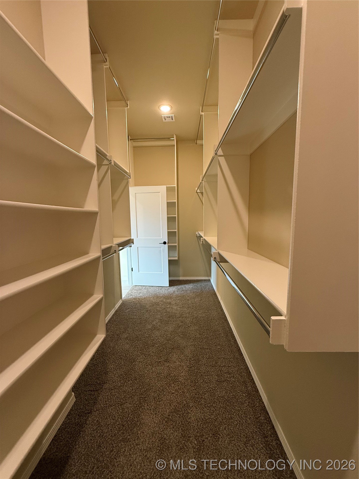 15971 Munson Court Property Photo 18