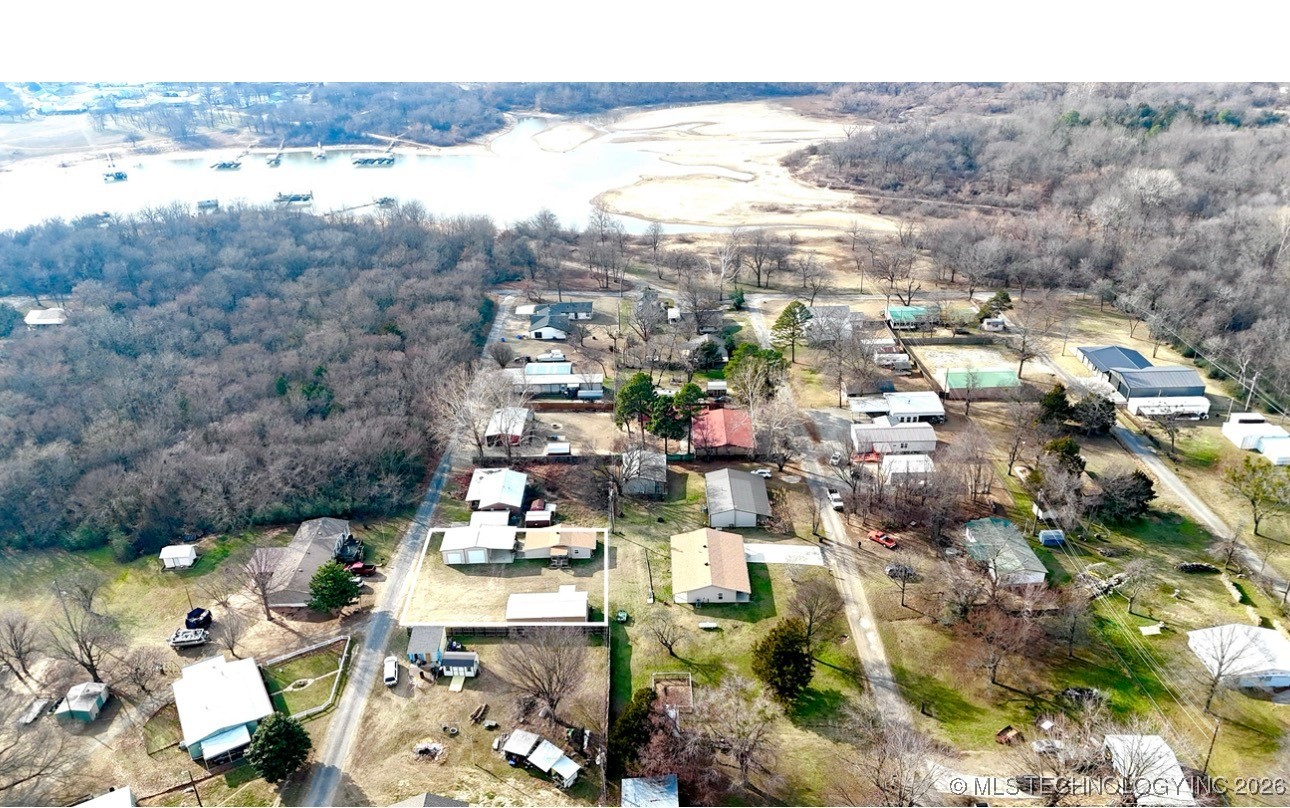 419121 E 1145 Road Property Photo 2