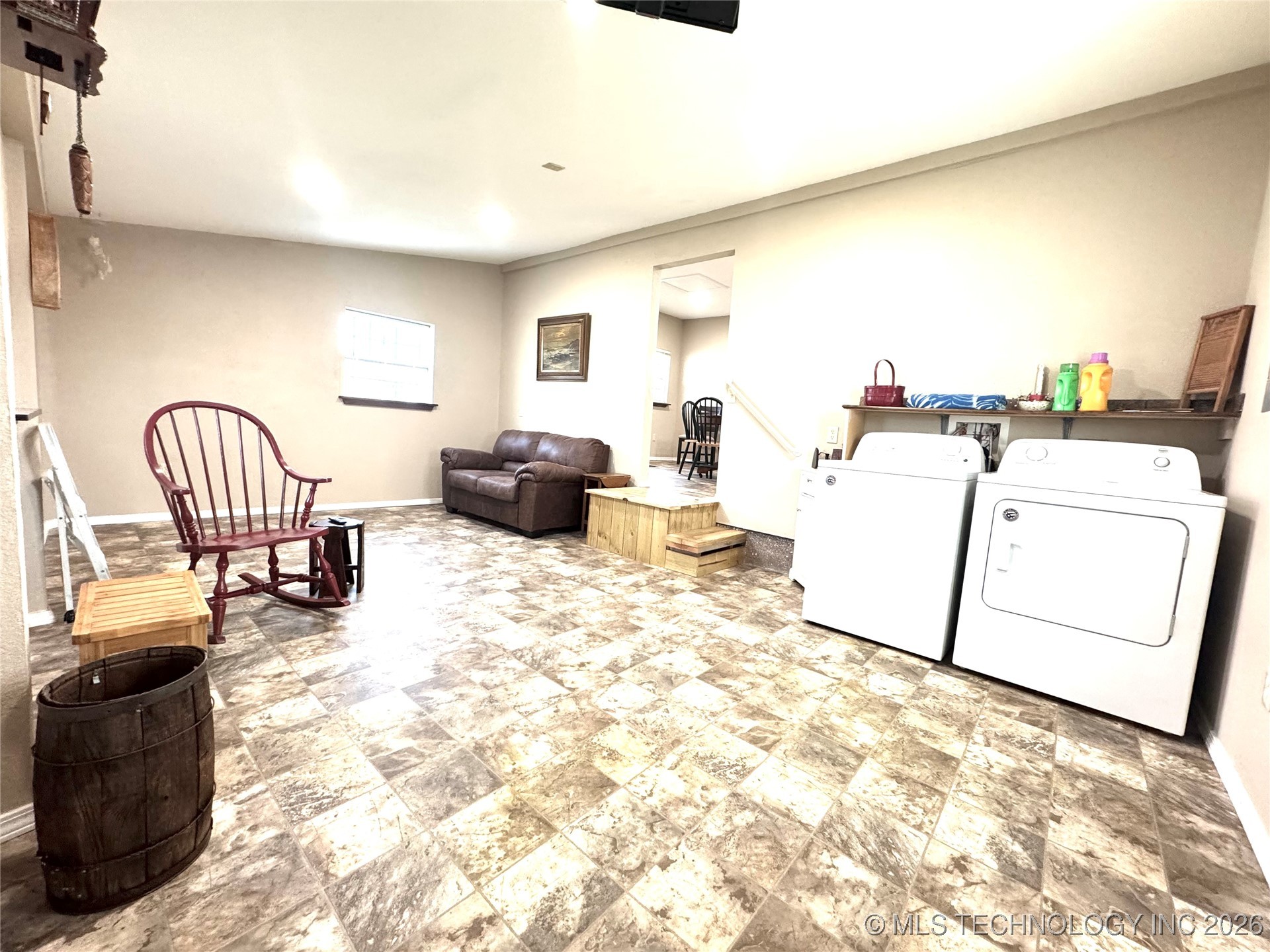 419121 E 1145 Road Property Photo 17