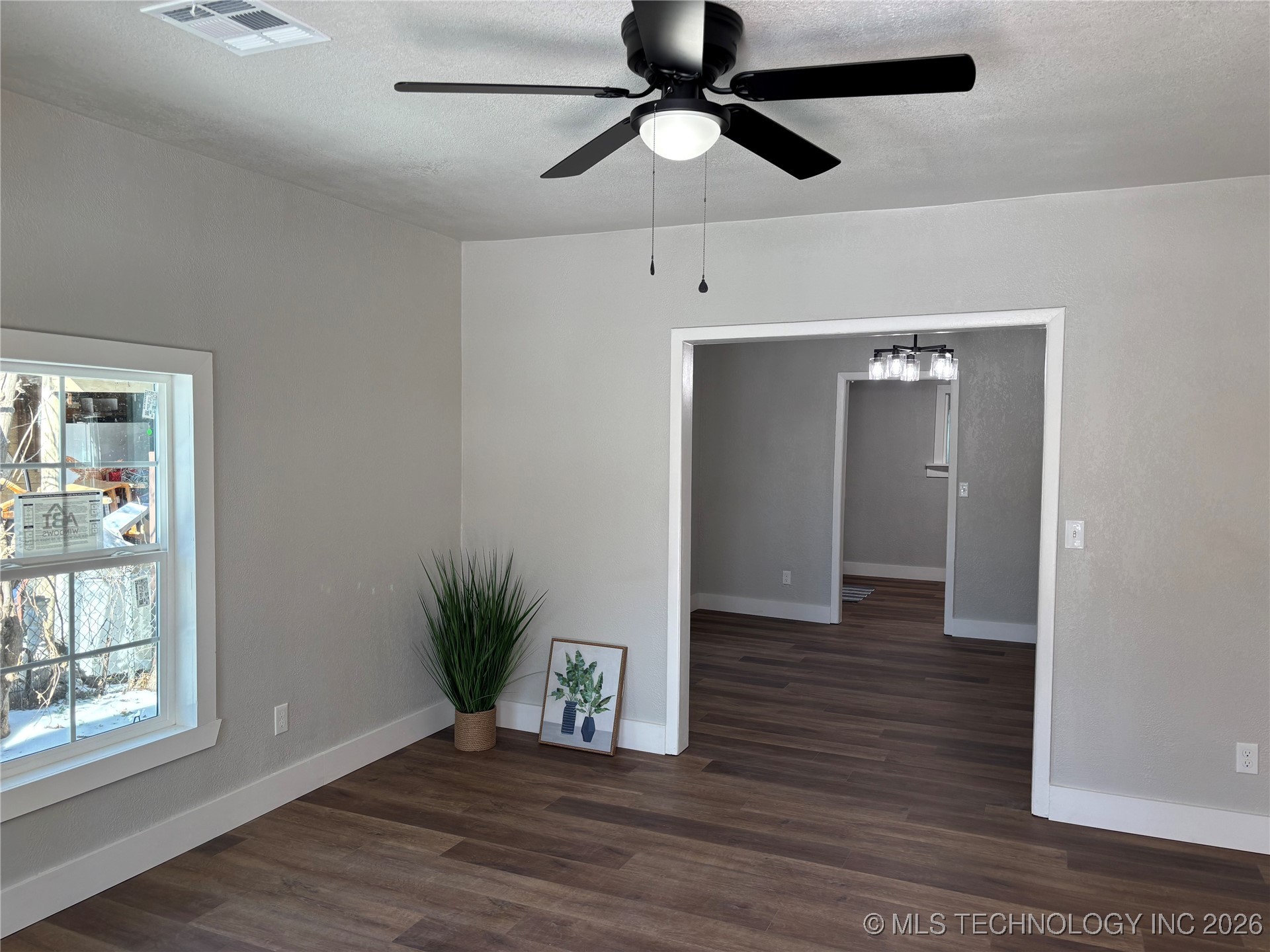 721 Roff Street Ne Property Photo 2