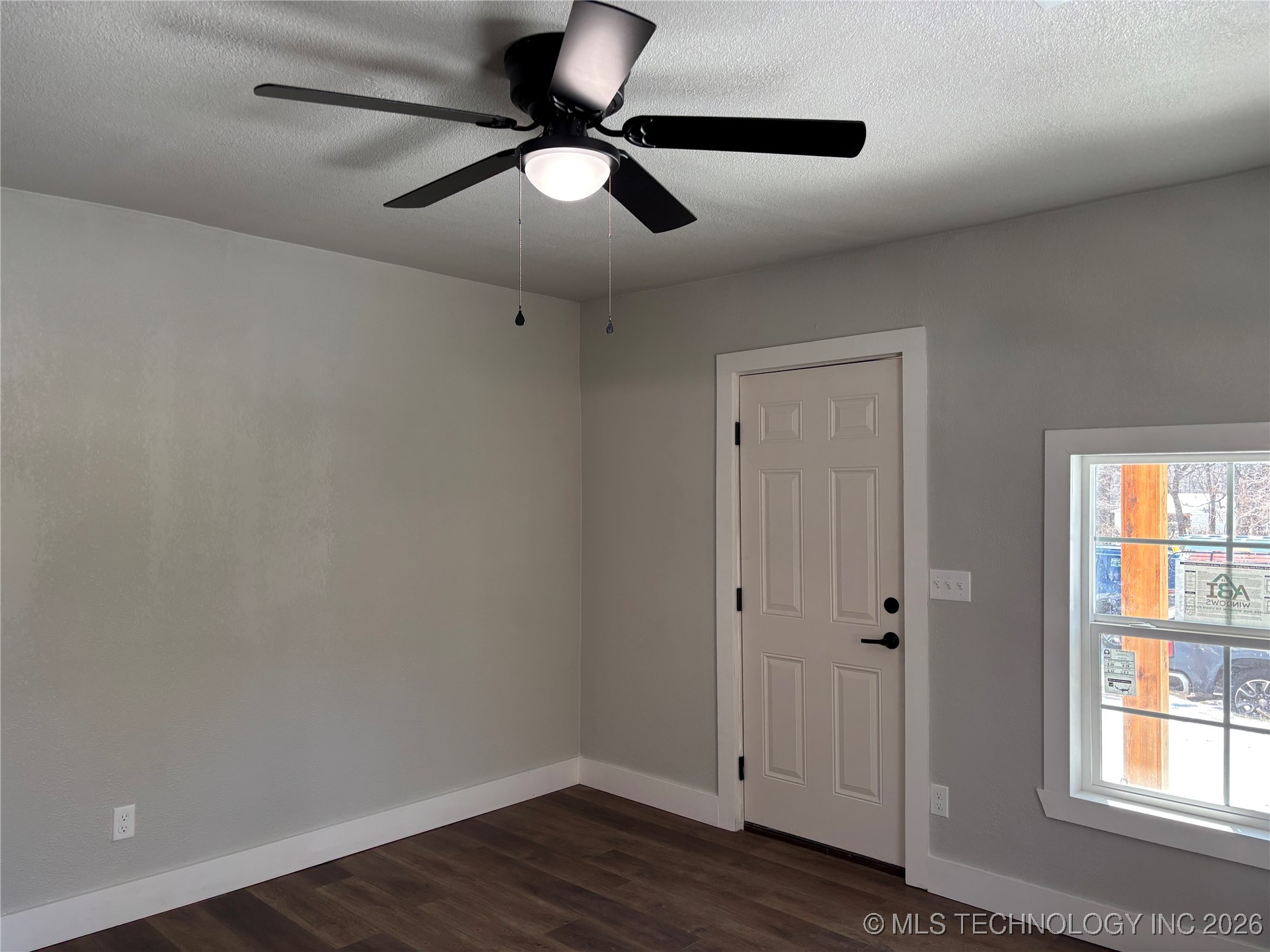 721 Roff Street Ne Property Photo 3