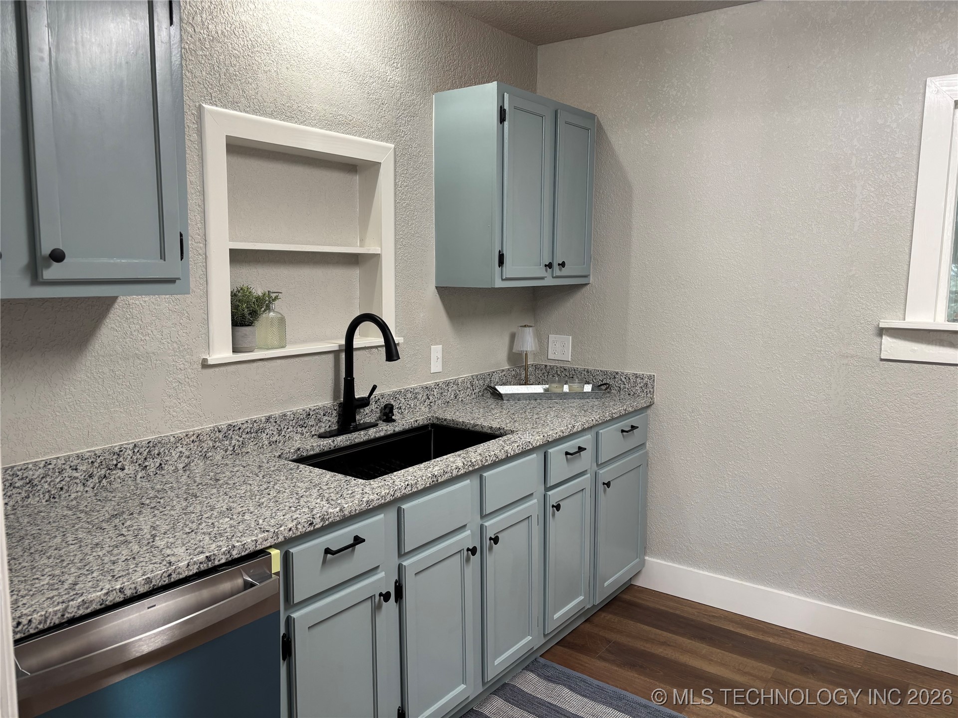 721 Roff Street Ne Property Photo 15