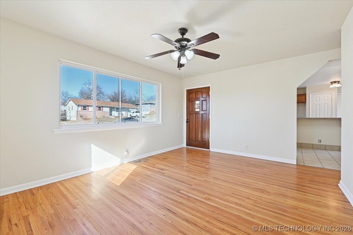 1017 N Cedar Avenue Property Photo 3