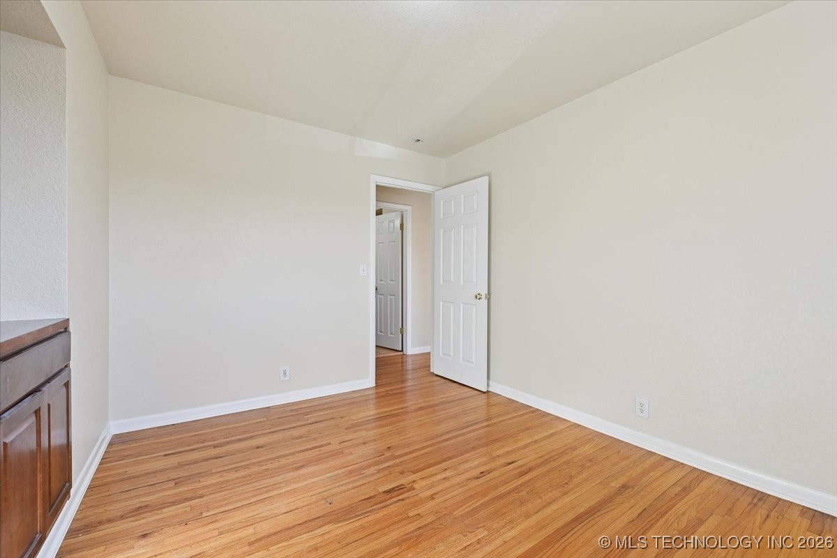 1017 N Cedar Avenue Property Photo 20