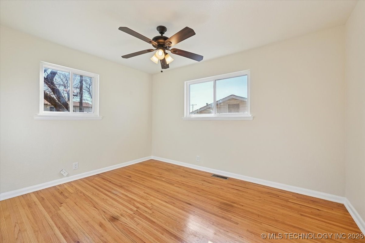 1017 N Cedar Avenue Property Photo 23