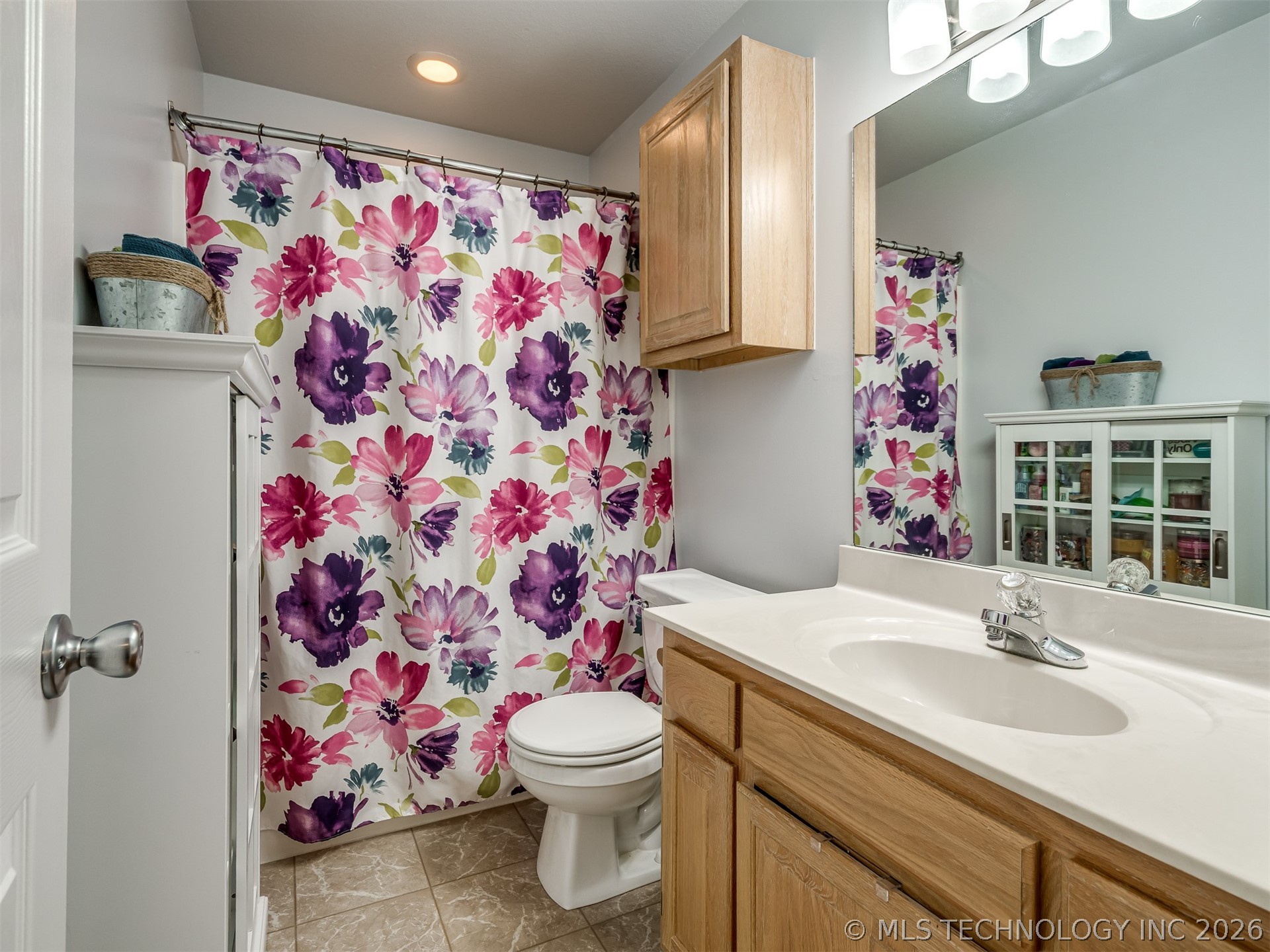 6108 S Waco Avenue Property Photo 8