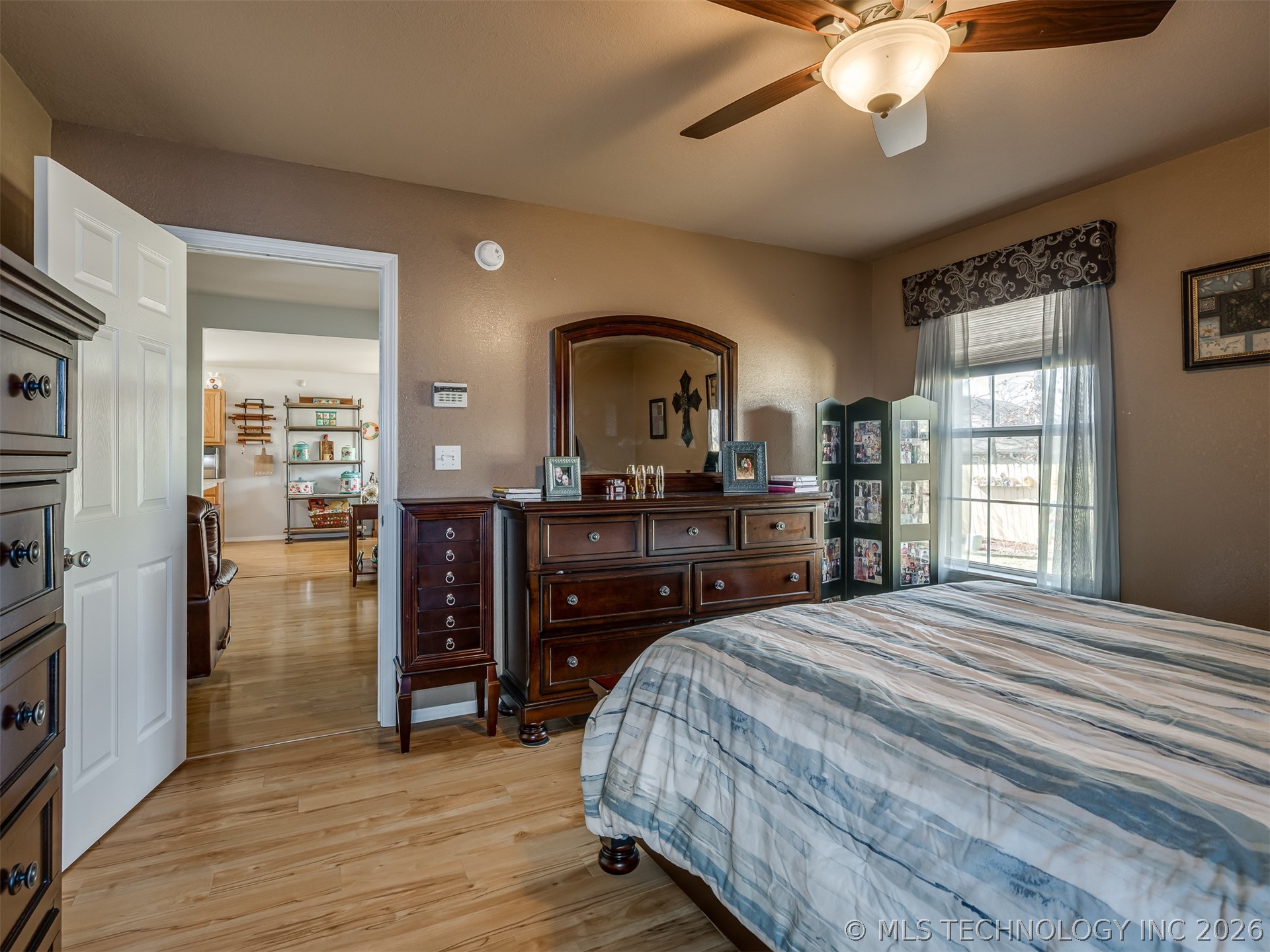 6108 S Waco Avenue Property Photo 11