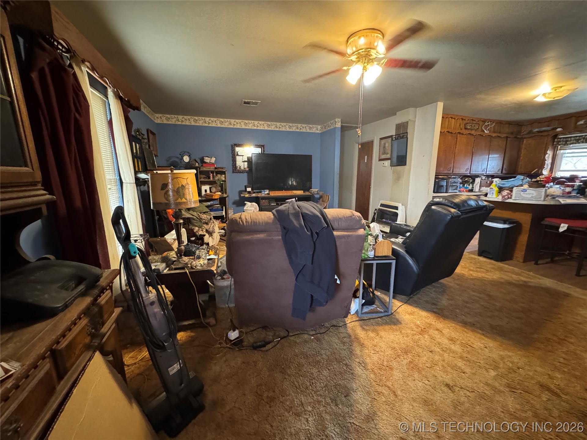 721 Hill Street Property Photo 4