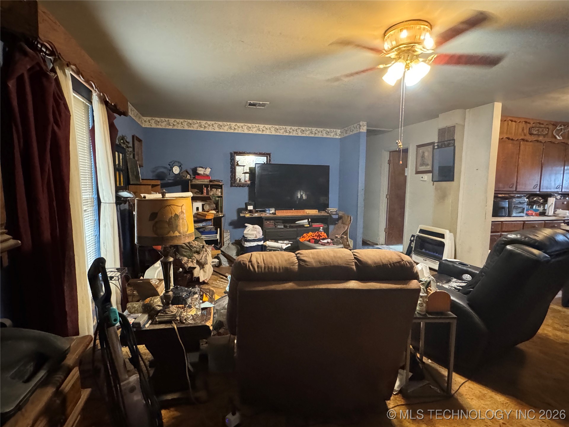 721 Hill Street Property Photo 8