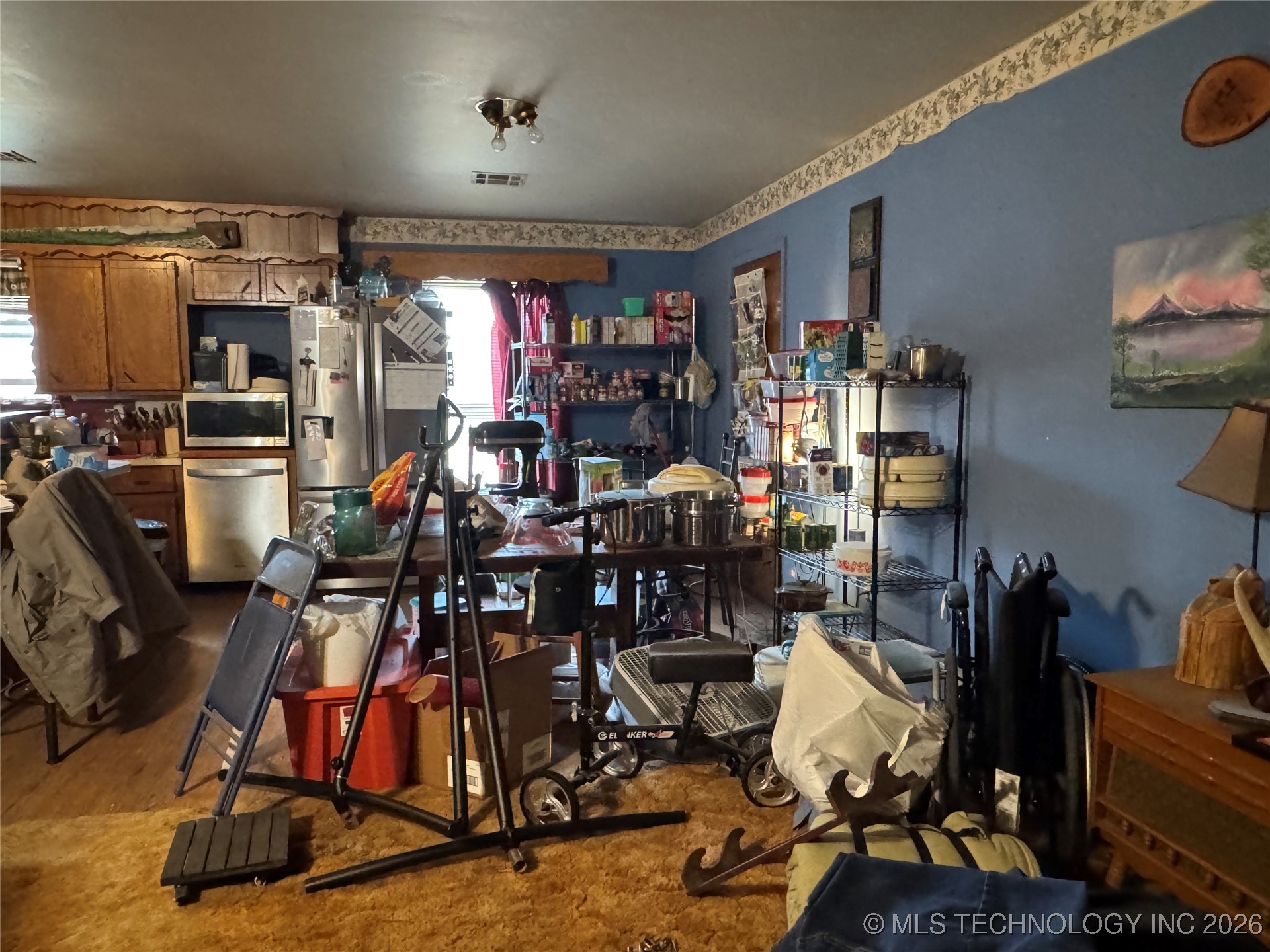 721 Hill Street Property Photo 9