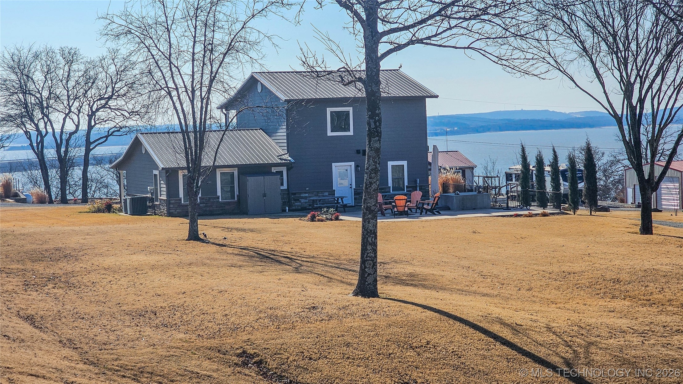 417165 Mockingbird Lane Property Photo 10