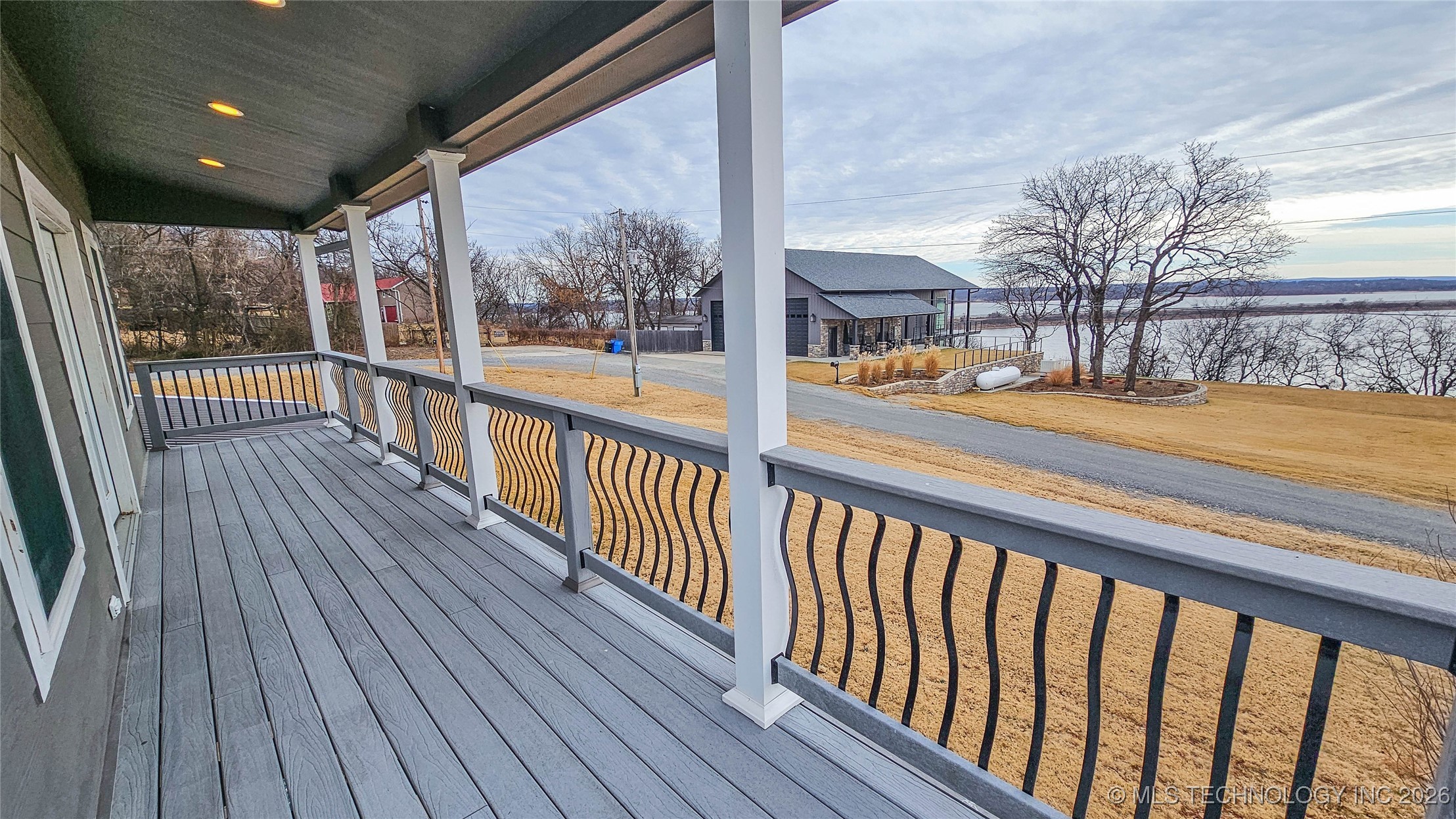 417165 Mockingbird Lane Property Photo 12