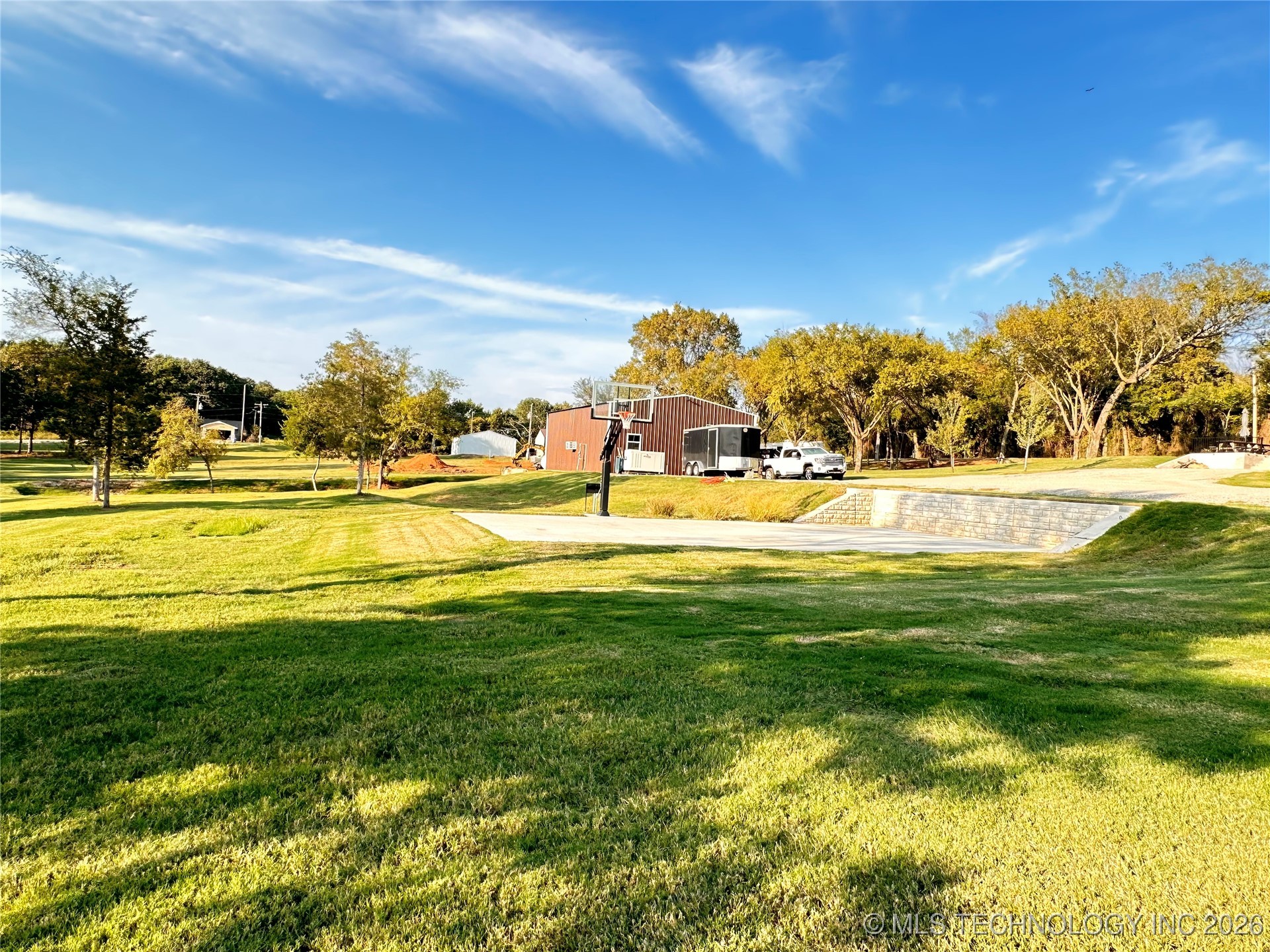 417165 Mockingbird Lane Property Photo 16