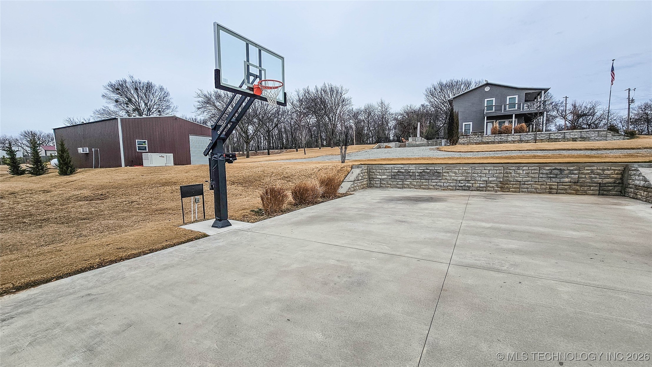 417165 Mockingbird Lane Property Photo 18