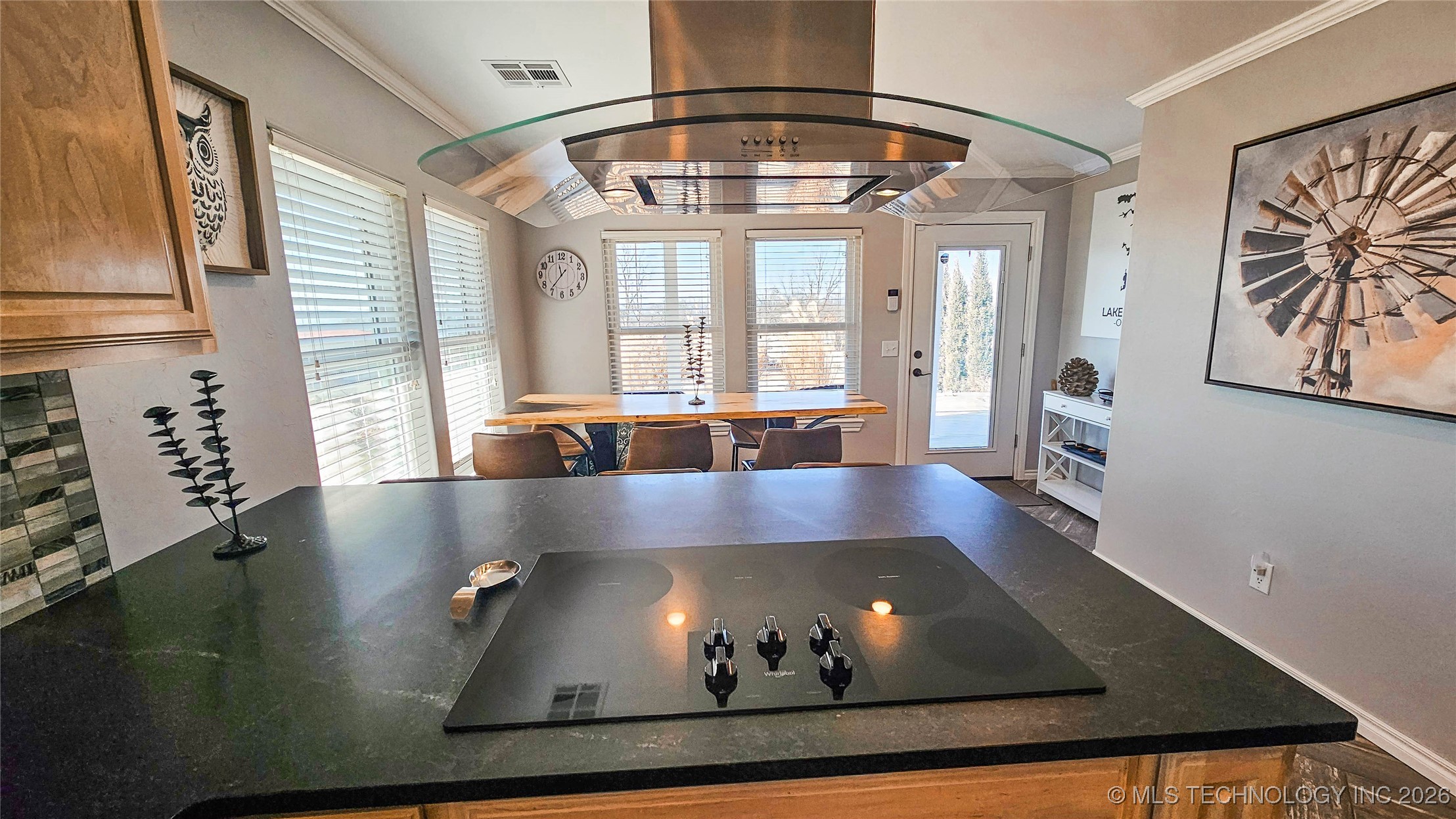 417165 Mockingbird Lane Property Photo 28