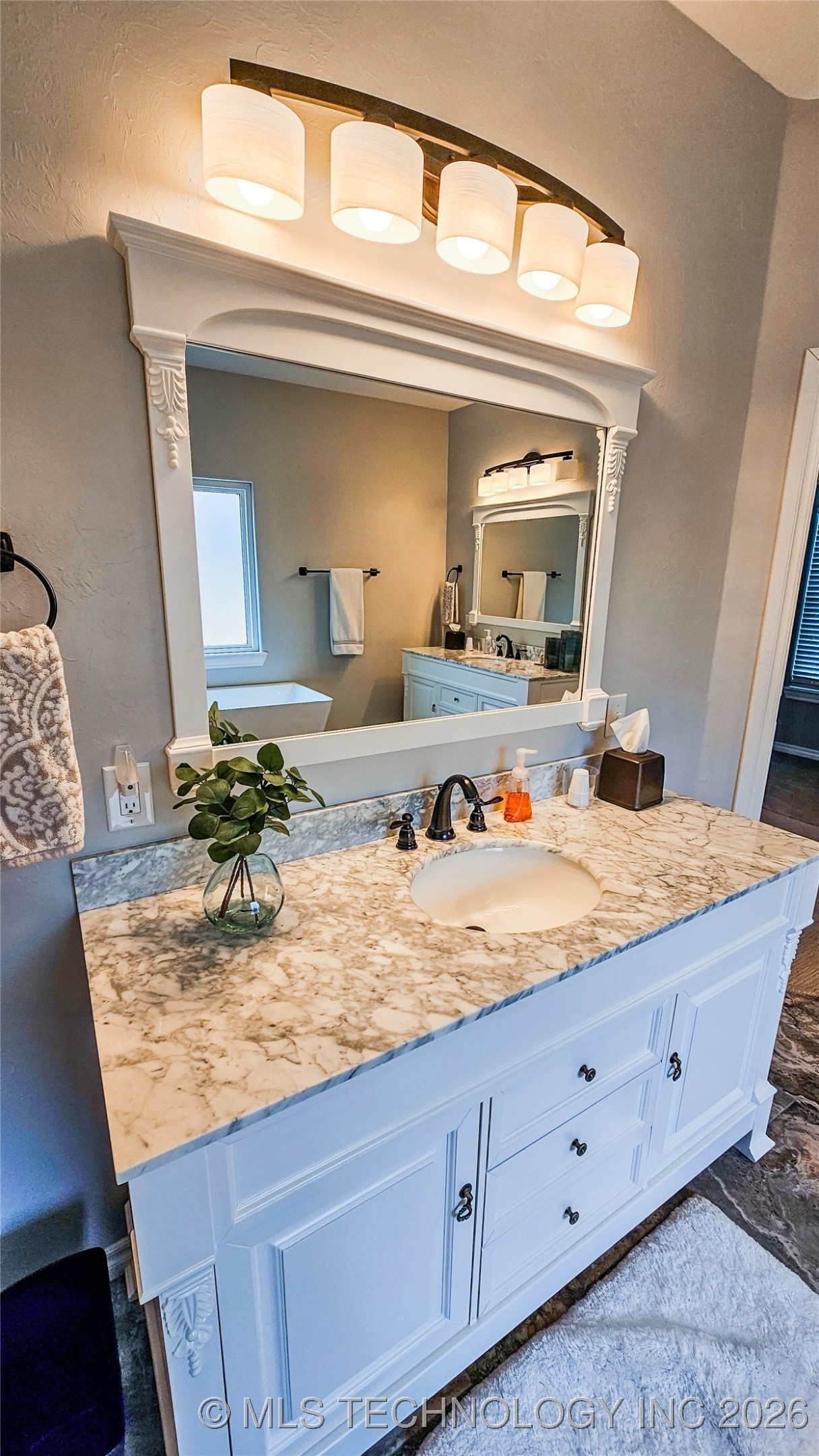 417165 Mockingbird Lane Property Photo 36