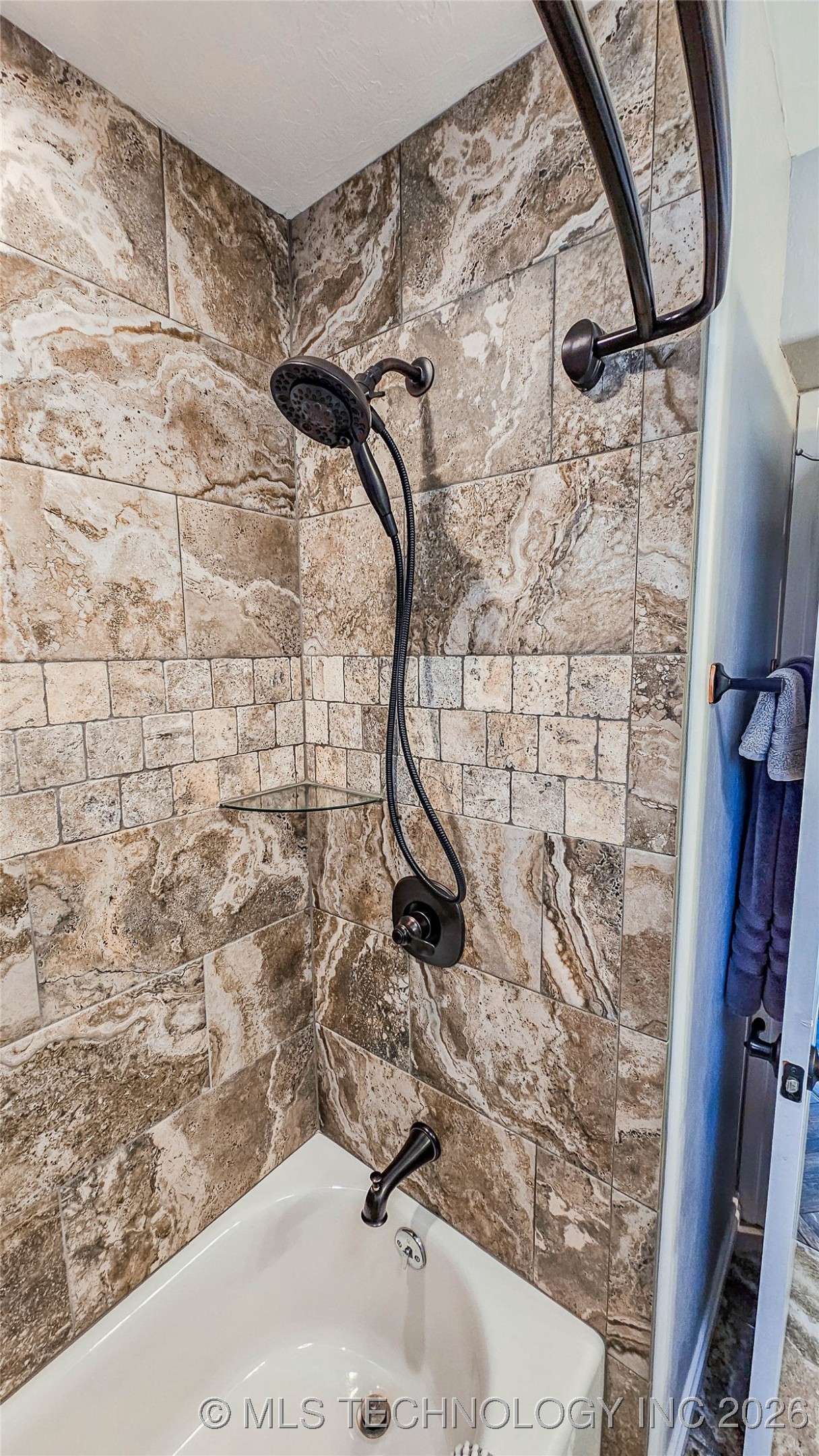 417165 Mockingbird Lane Property Photo 47