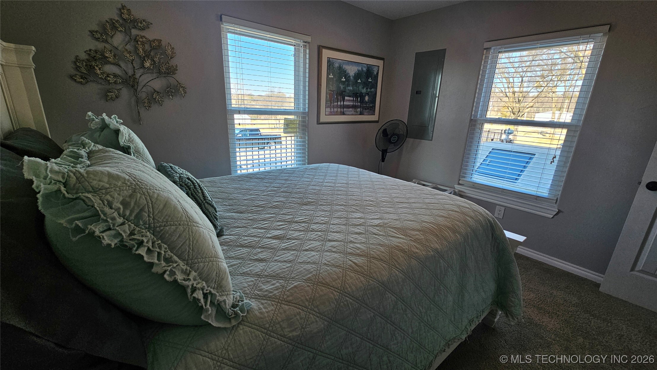 417165 Mockingbird Lane Property Photo 51