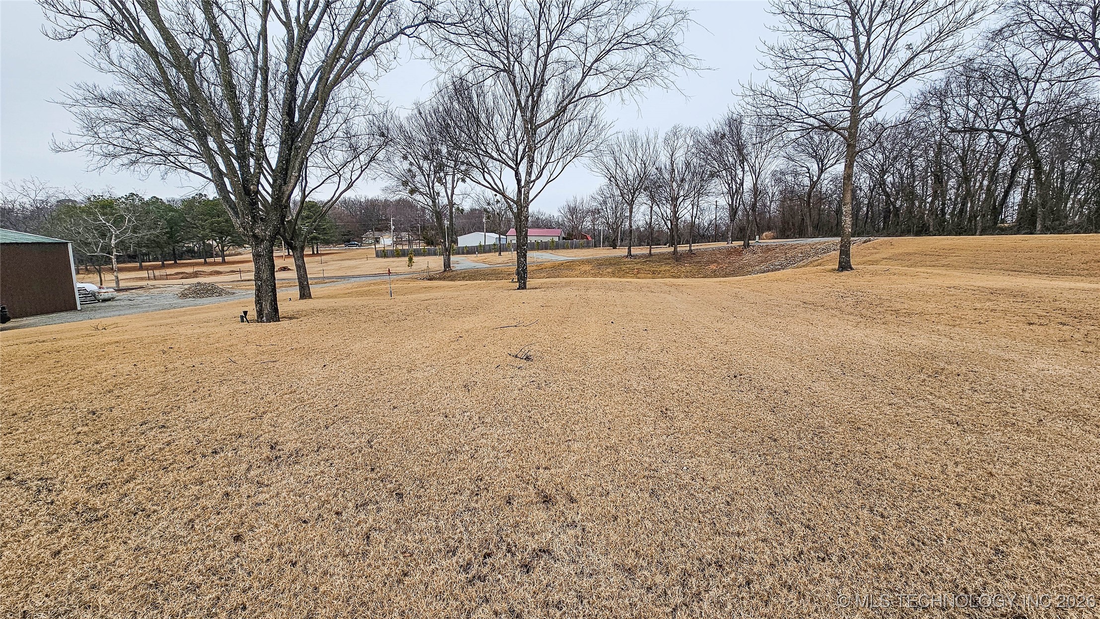 417165 Mockingbird Lane Property Photo 68