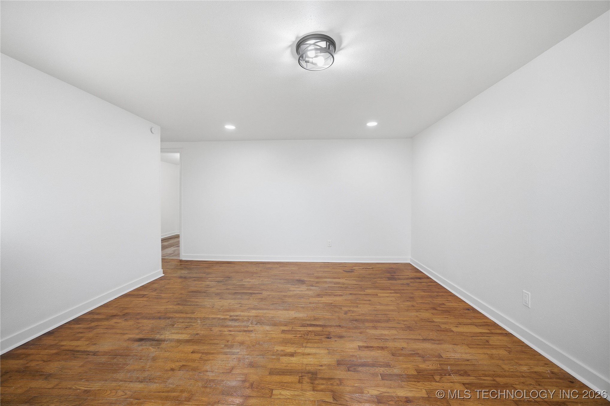 306 First Street Property Photo 4