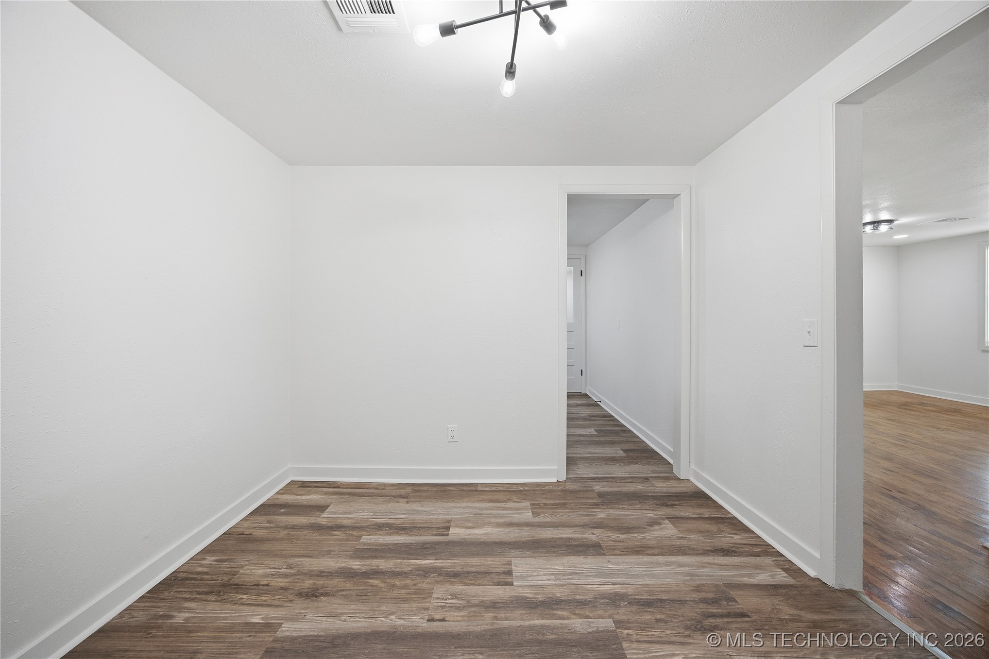 306 First Street Property Photo 7