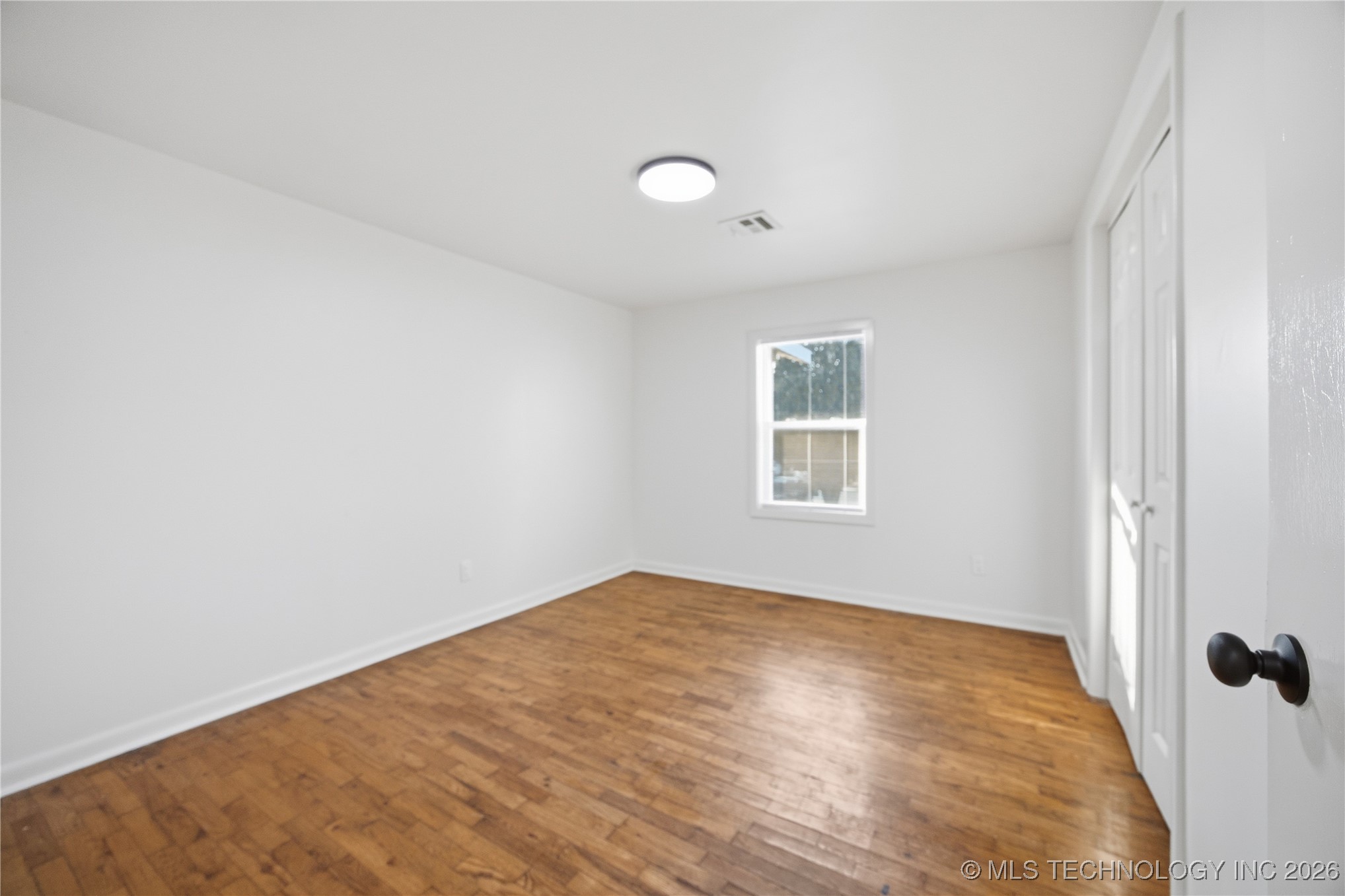 306 First Street Property Photo 13