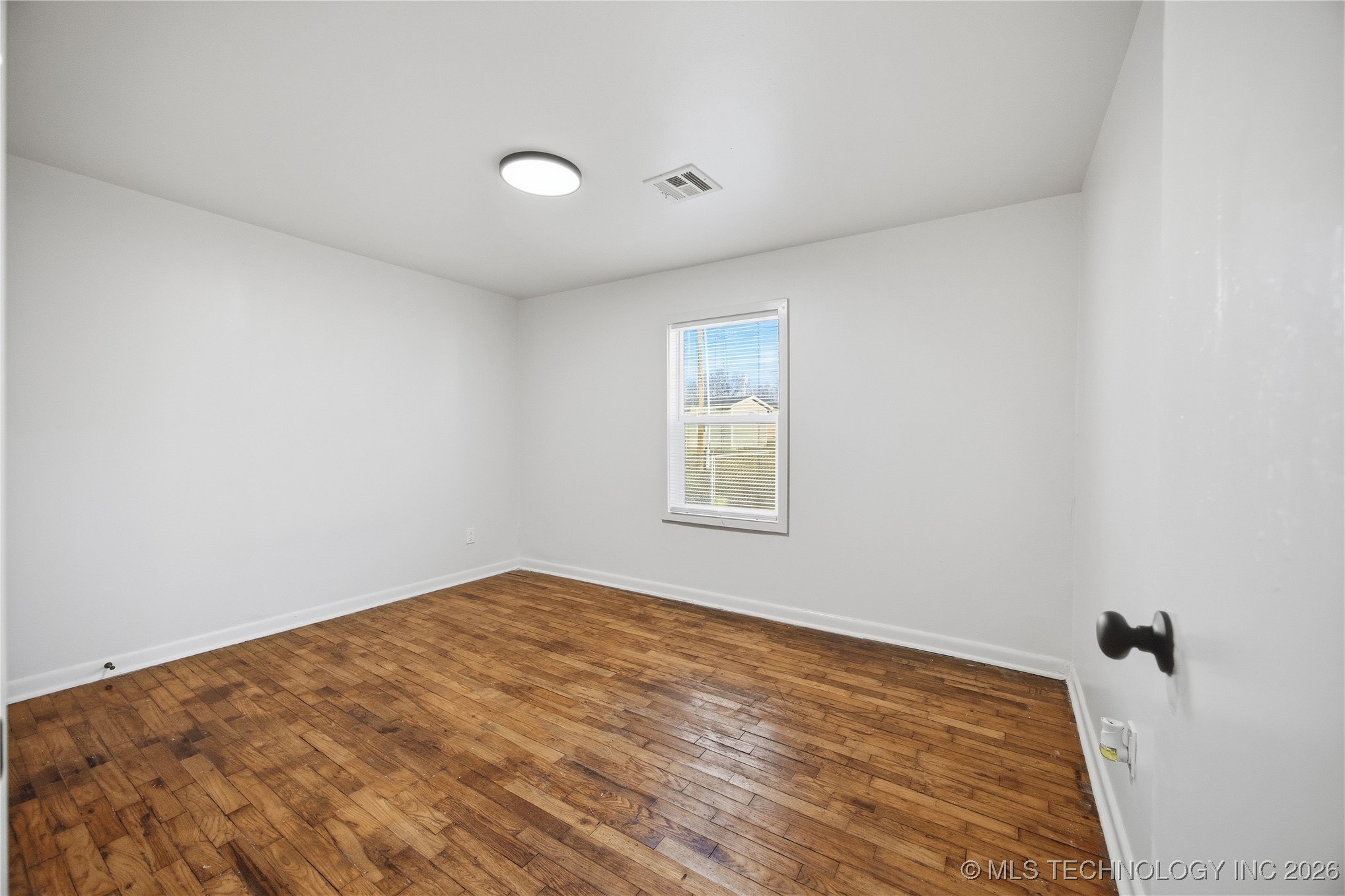 306 First Street Property Photo 14