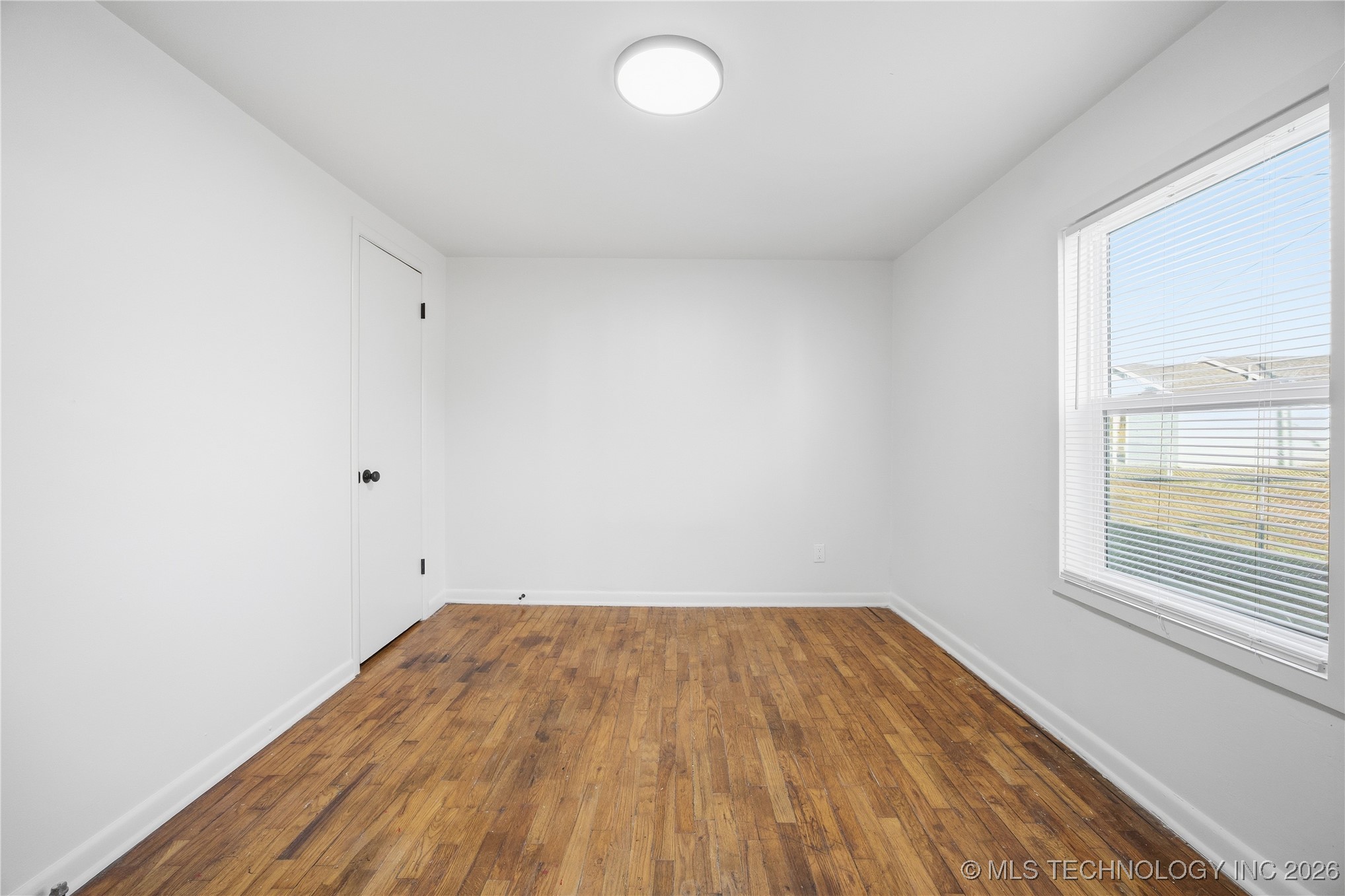 306 First Street Property Photo 16