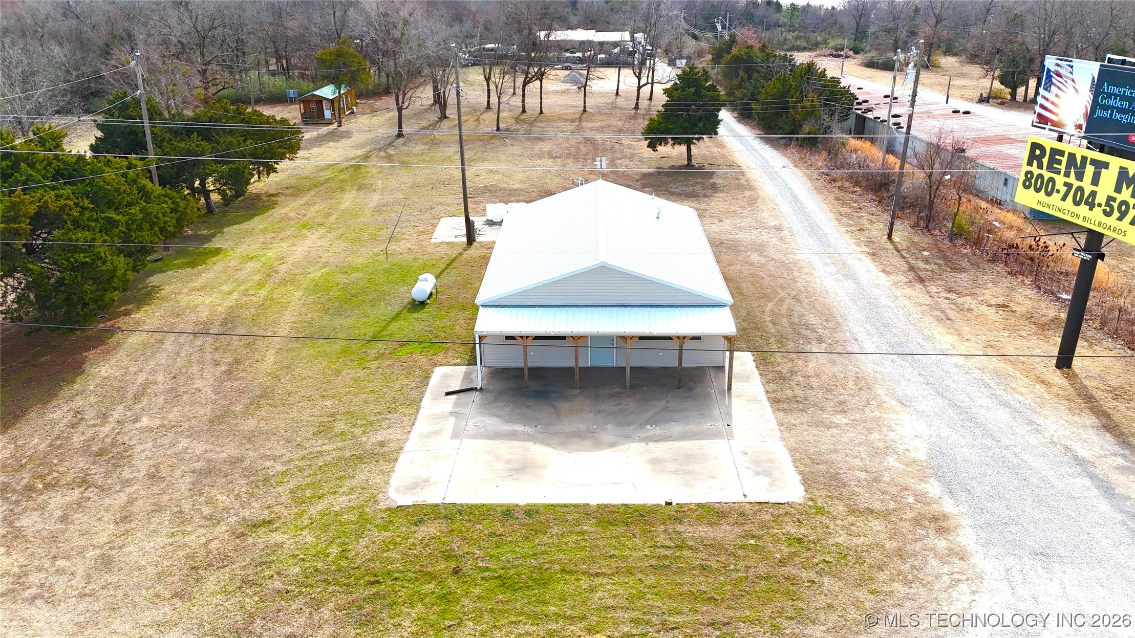 418940 Texanna Road Property Photo 1