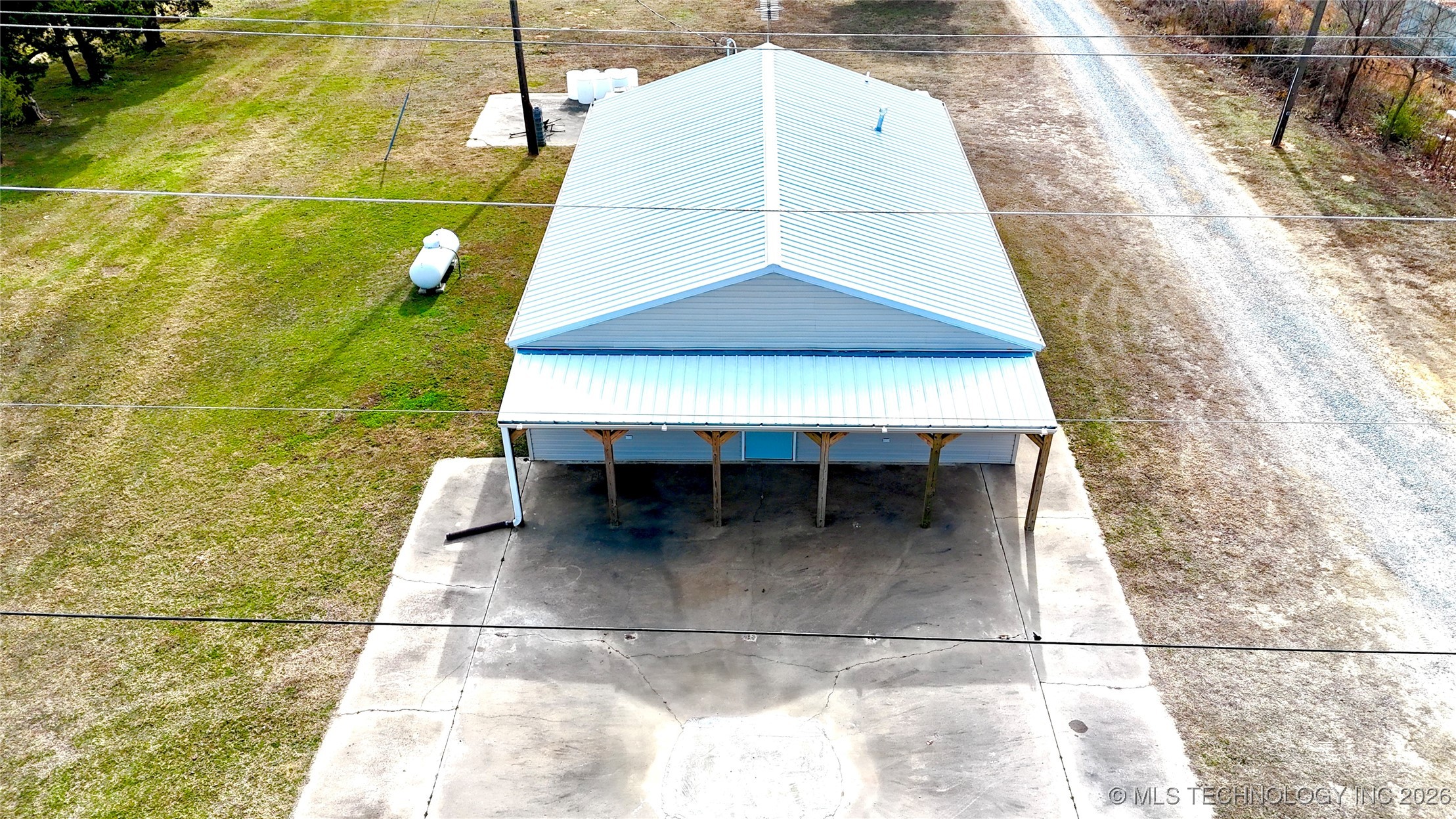 418940 Texanna Road Property Photo 4