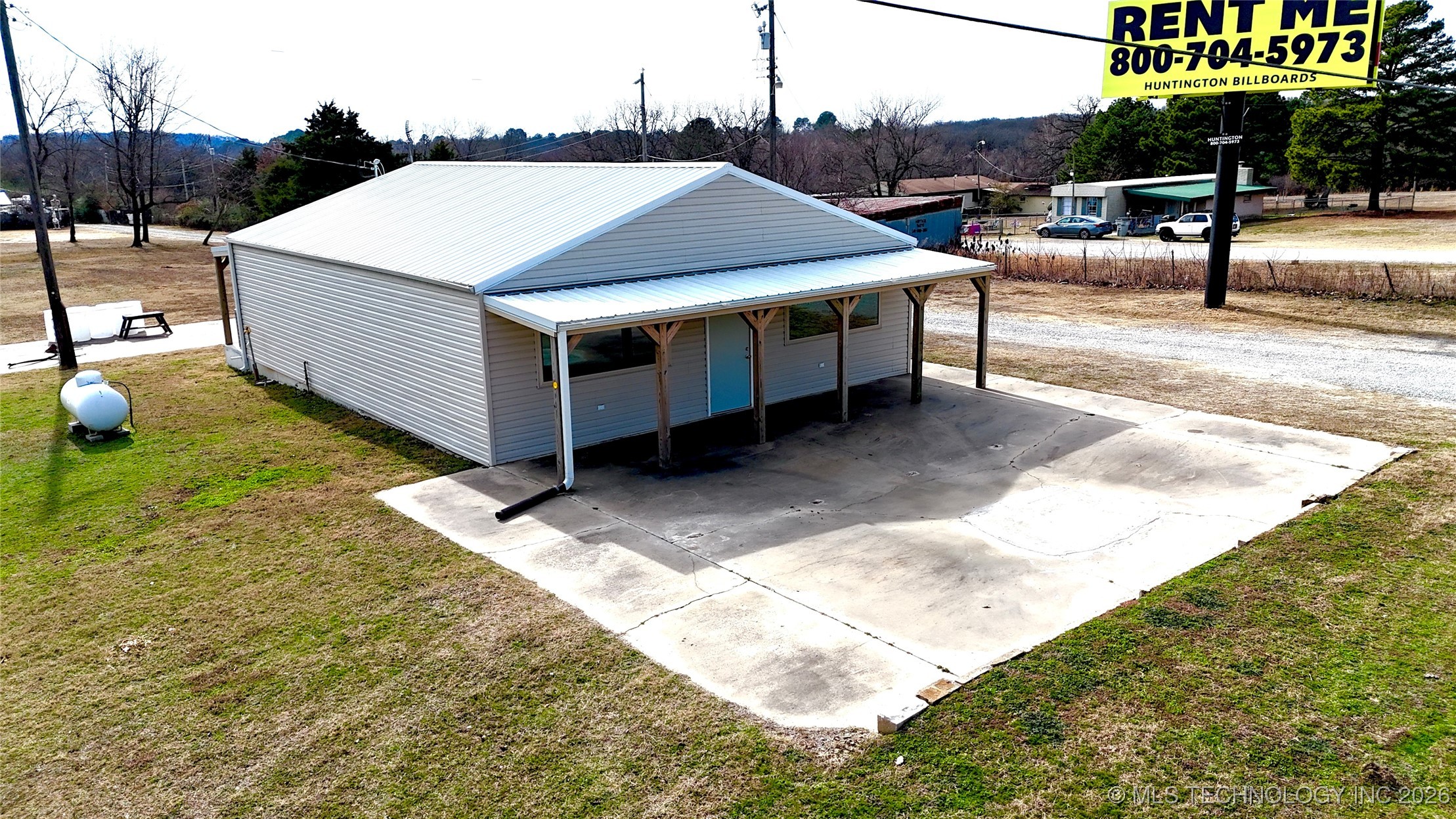 418940 Texanna Road Property Photo 5