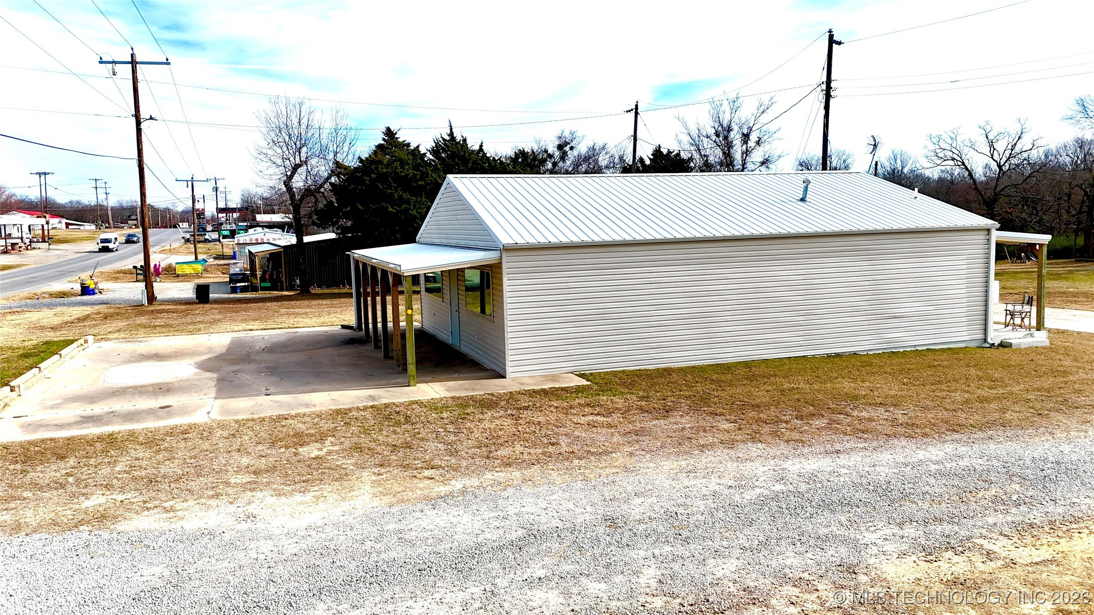 418940 Texanna Road Property Photo 6