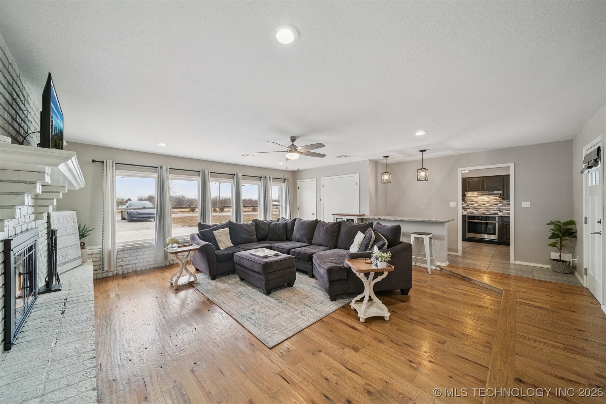 12440 N 97th East Avenue Property Photo 6