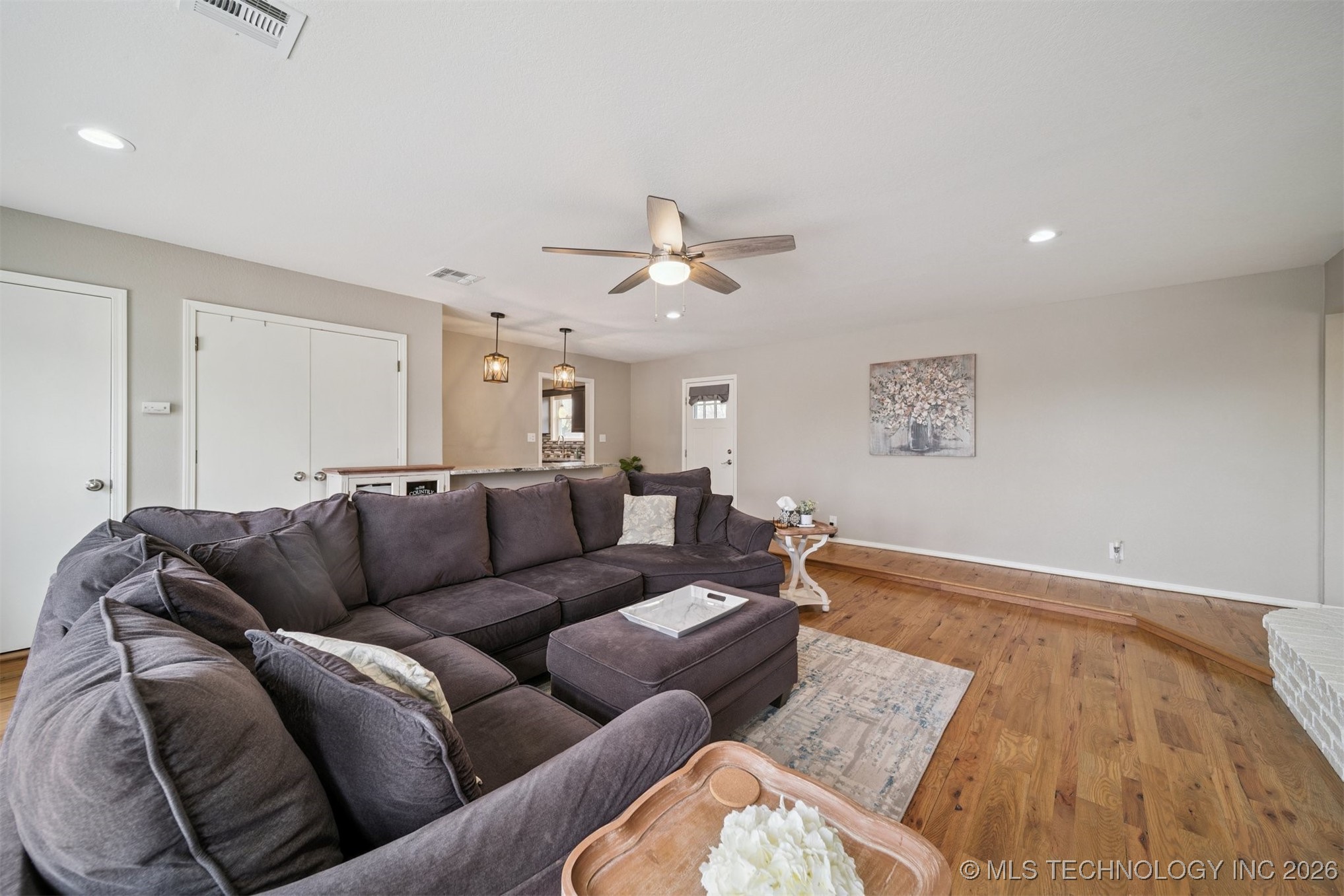 12440 N 97th East Avenue Property Photo 7