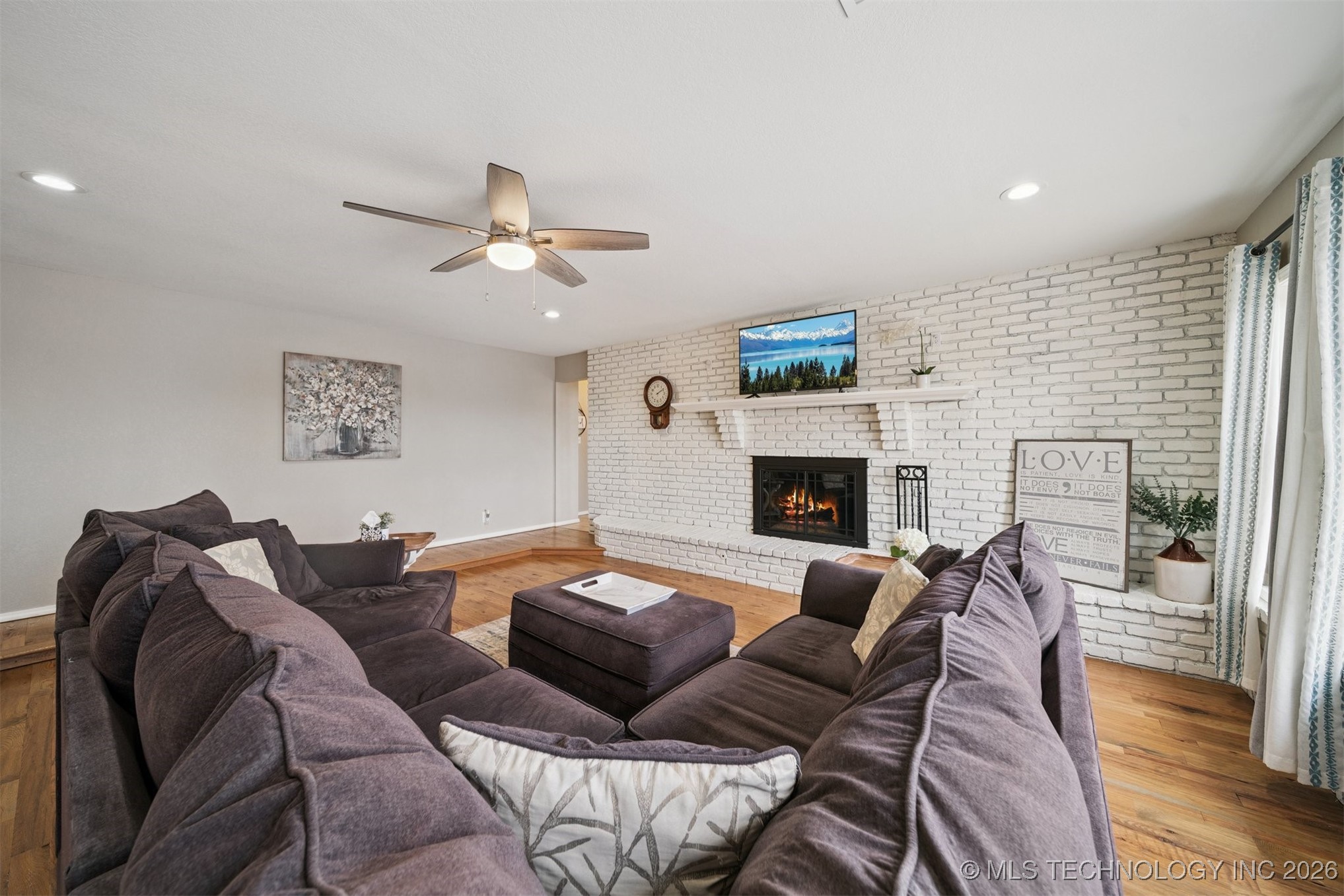 12440 N 97th East Avenue Property Photo 8